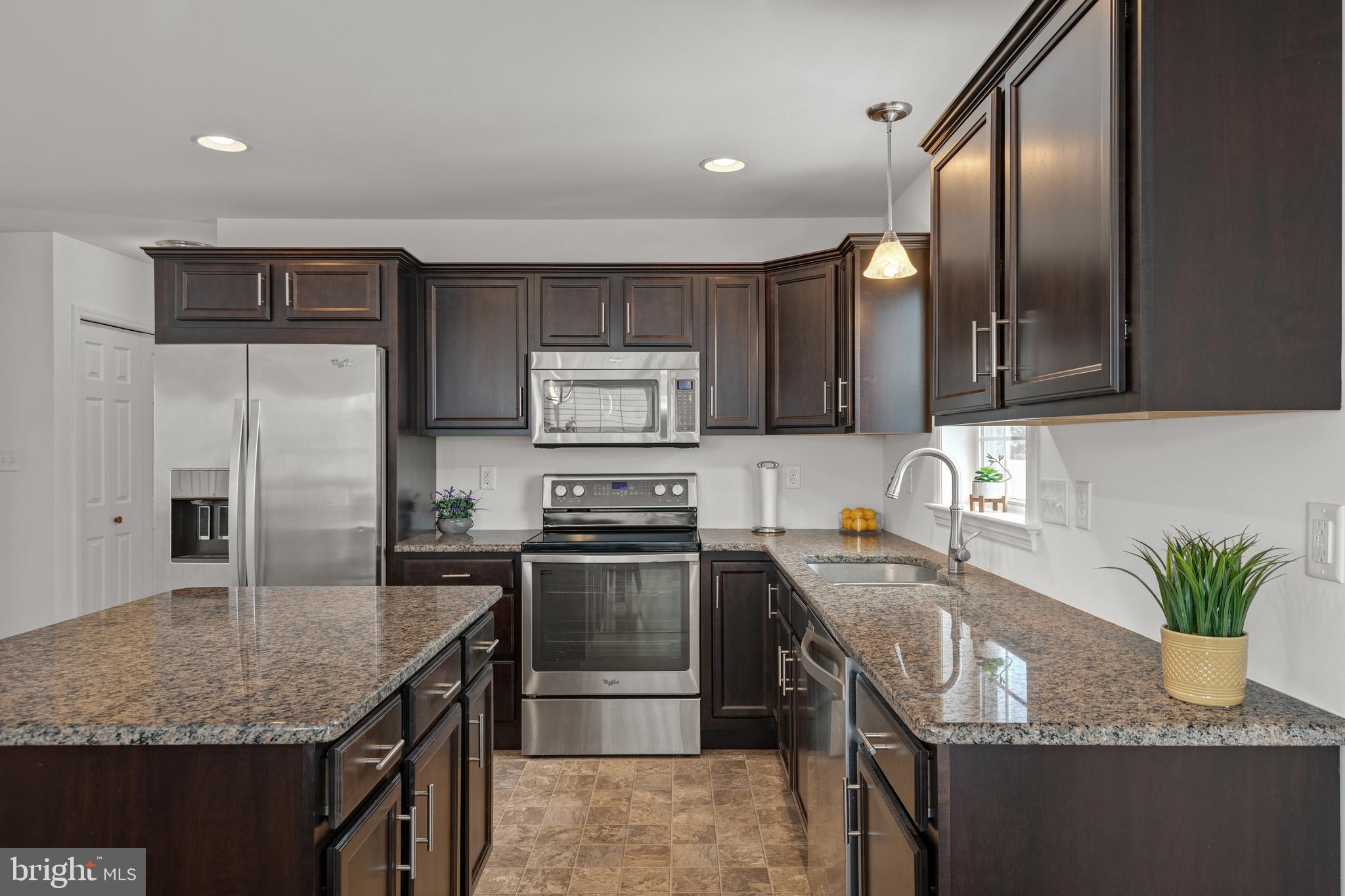 SUMMER BREEZE - Residential