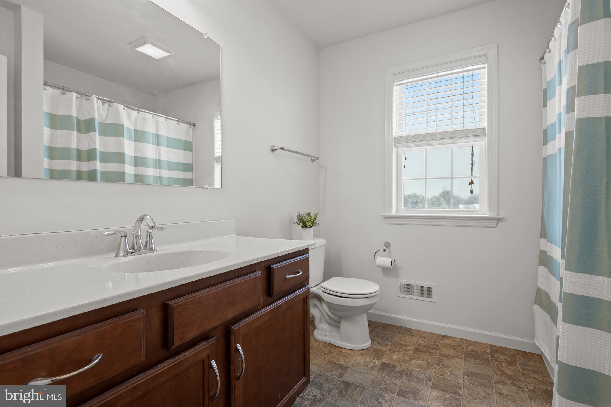 SUMMER BREEZE - Residential