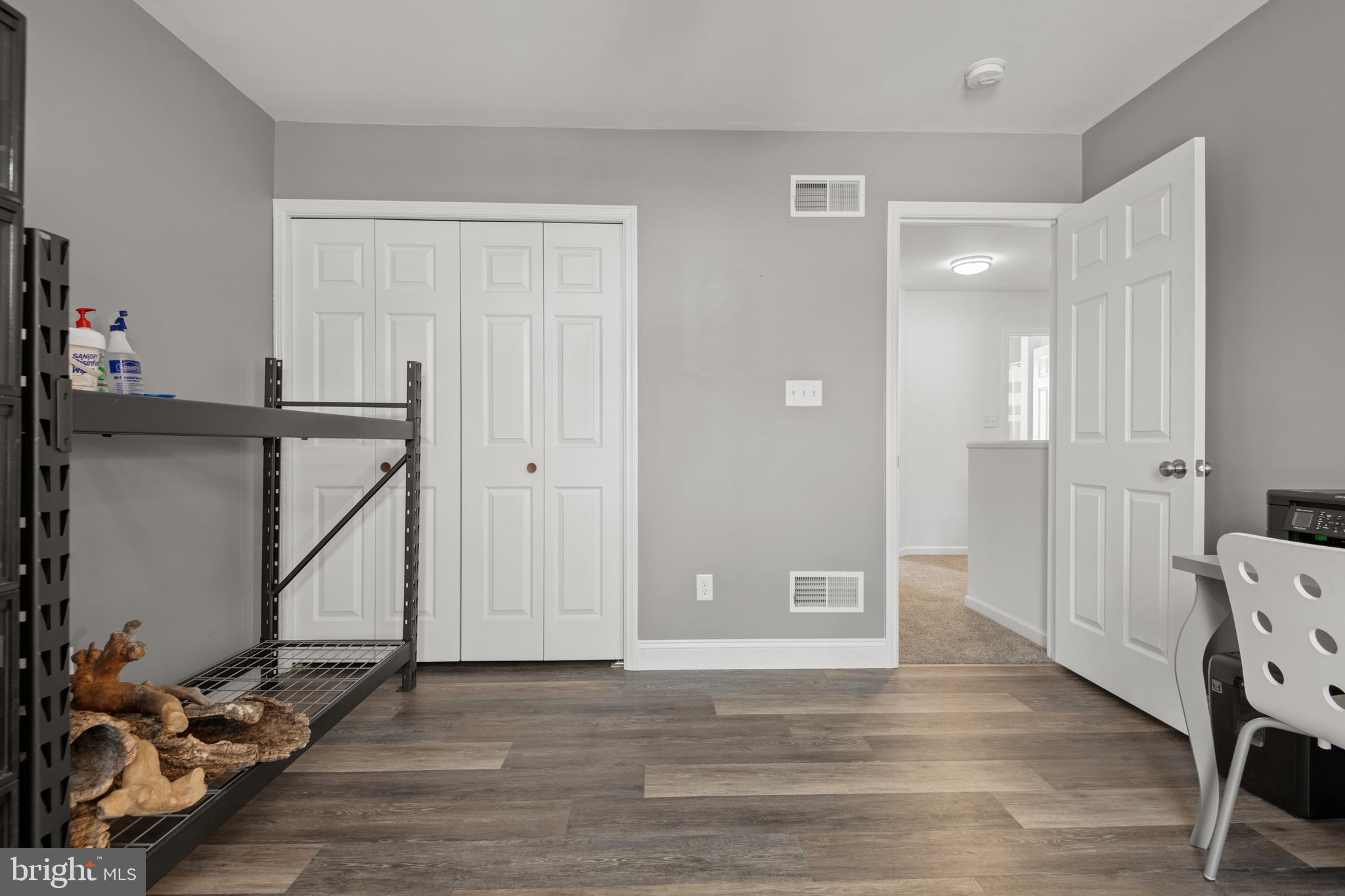 SUMMER BREEZE - Residential