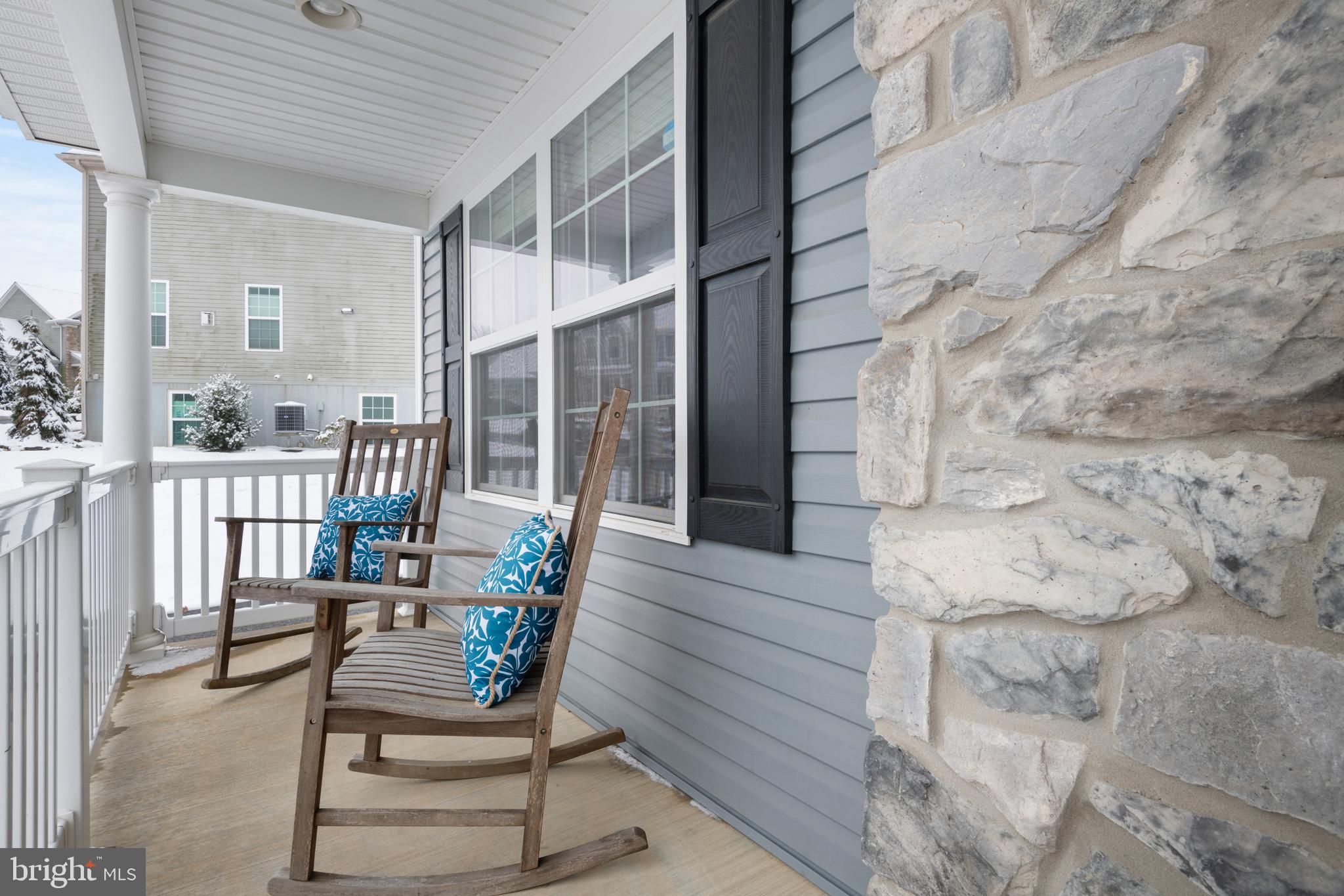 SUMMER BREEZE - Residential