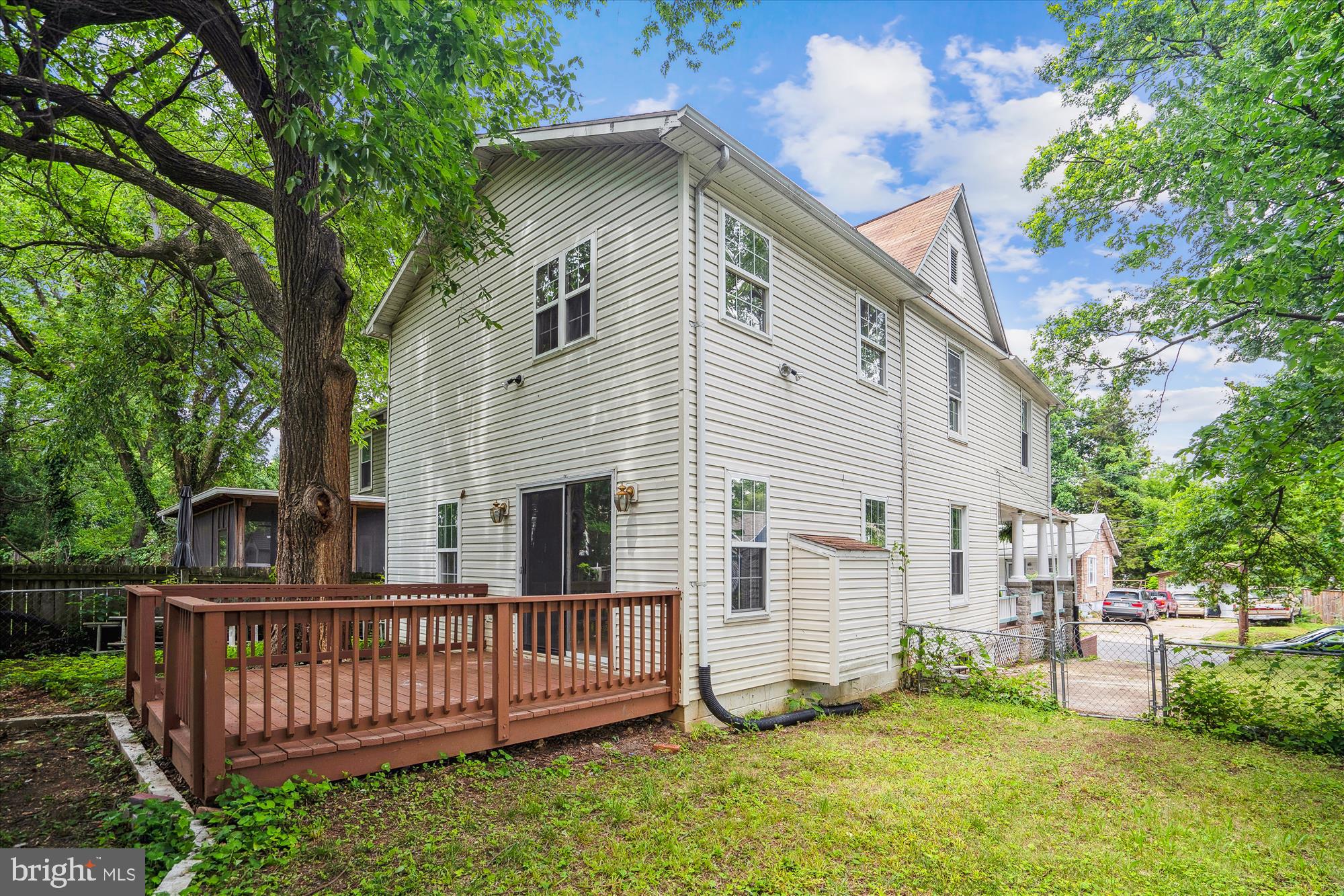 MOUNT RAINIER - Residential