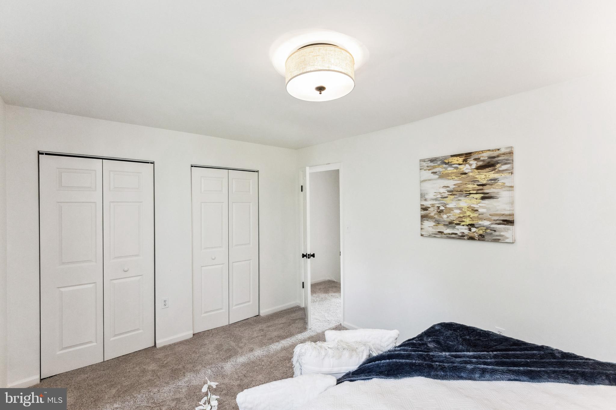 VILLAGE BROOK - Residential