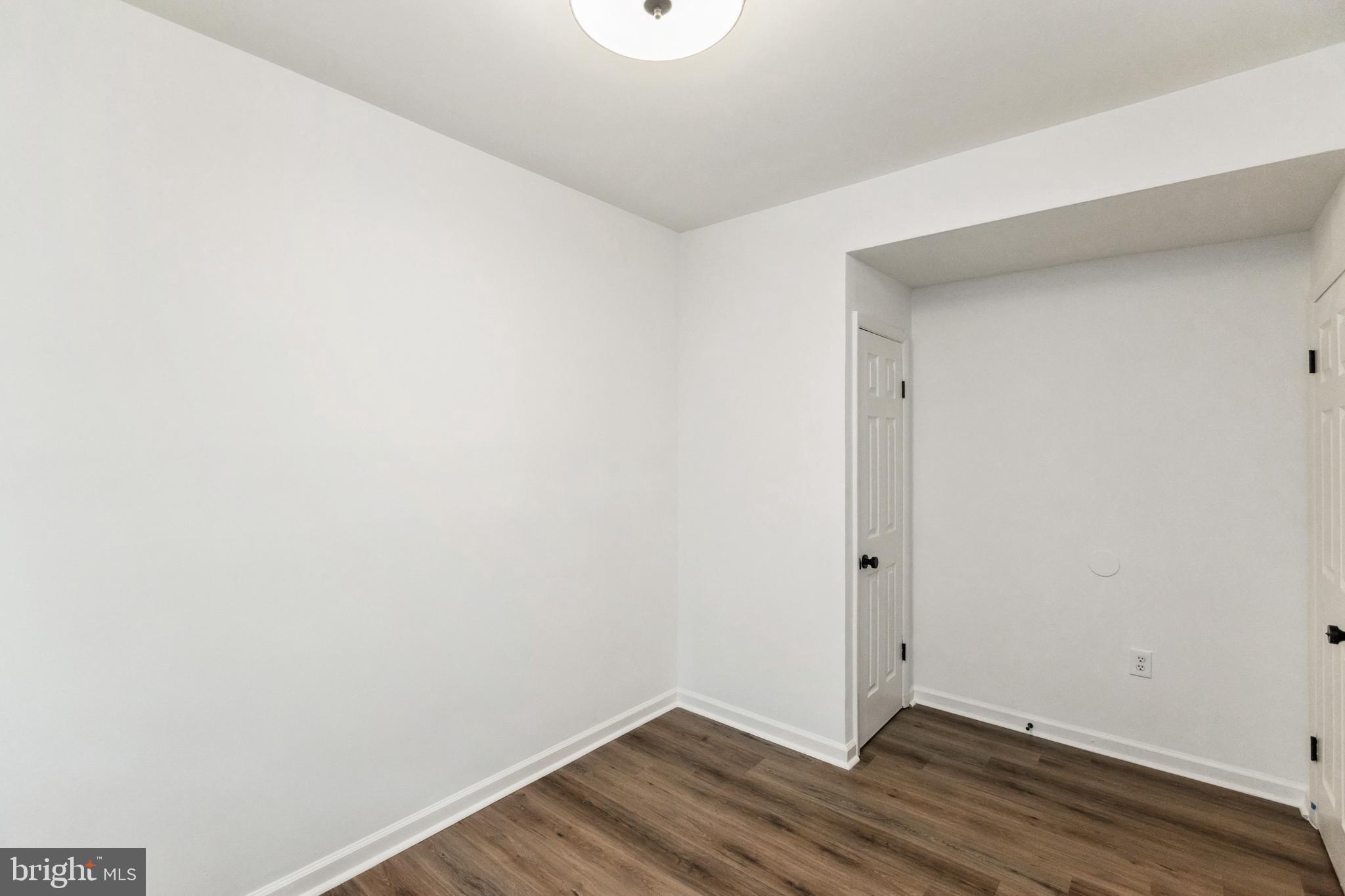 VILLAGE BROOK - Residential