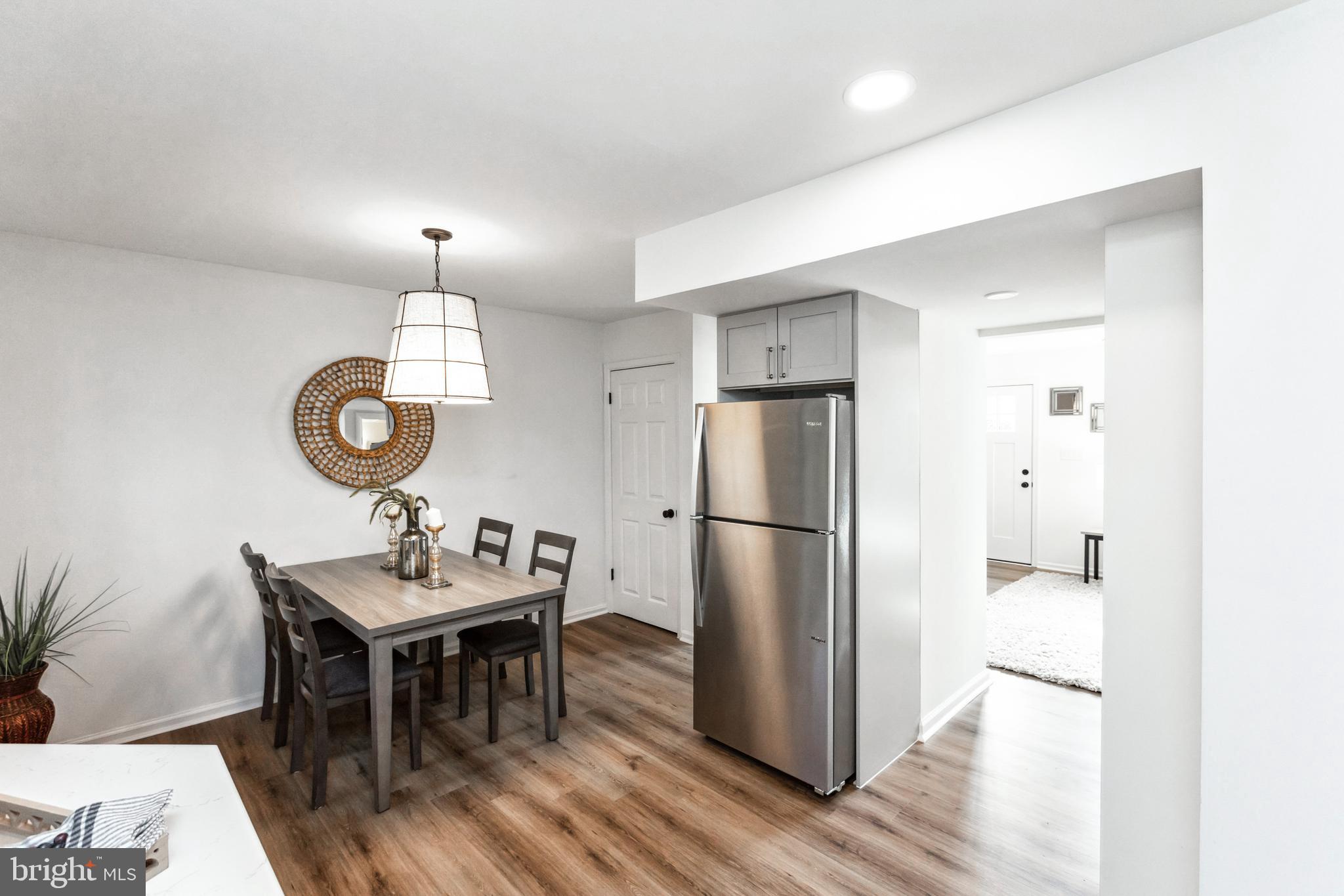 VILLAGE BROOK - Residential