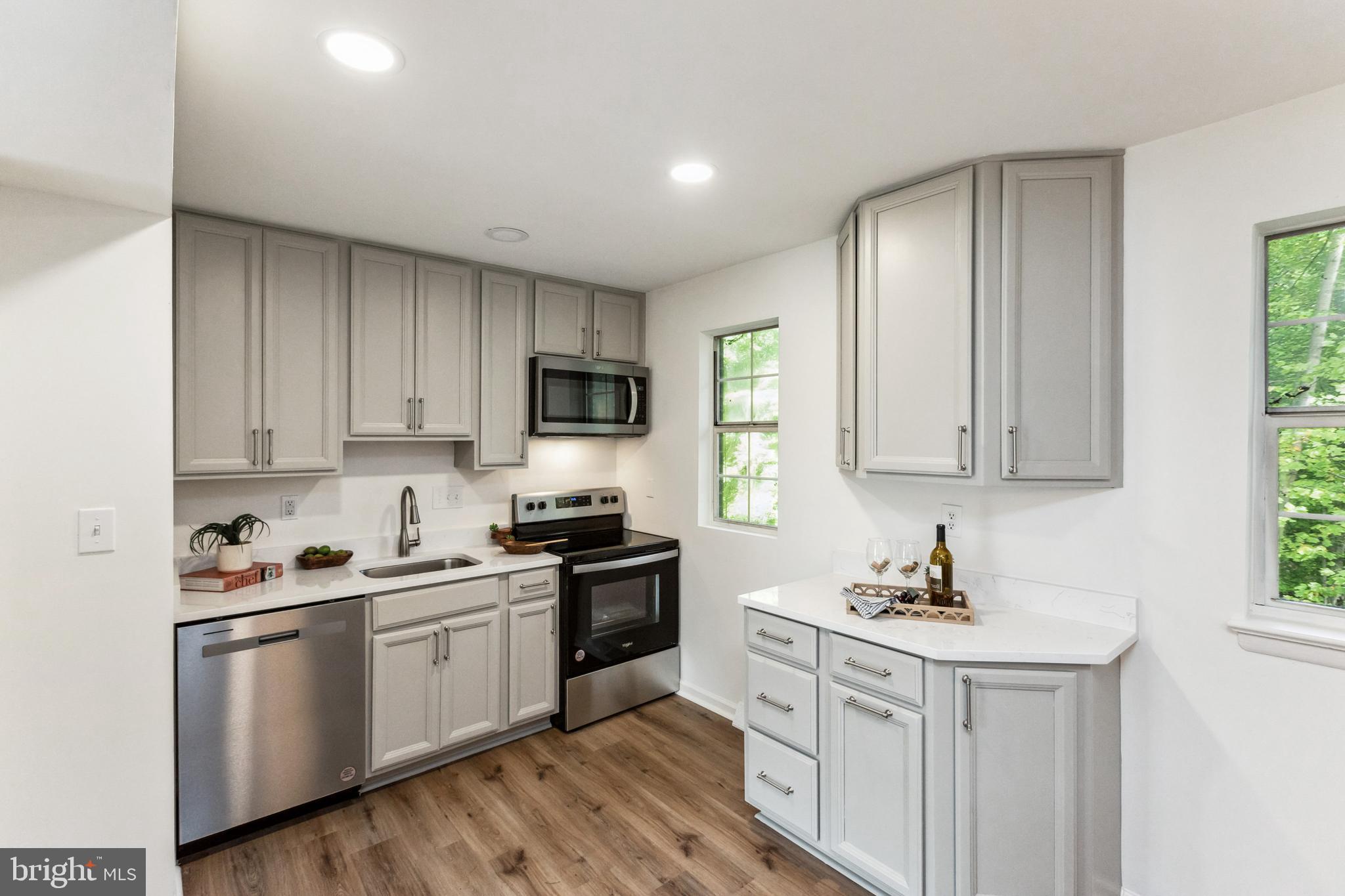 VILLAGE BROOK - Residential