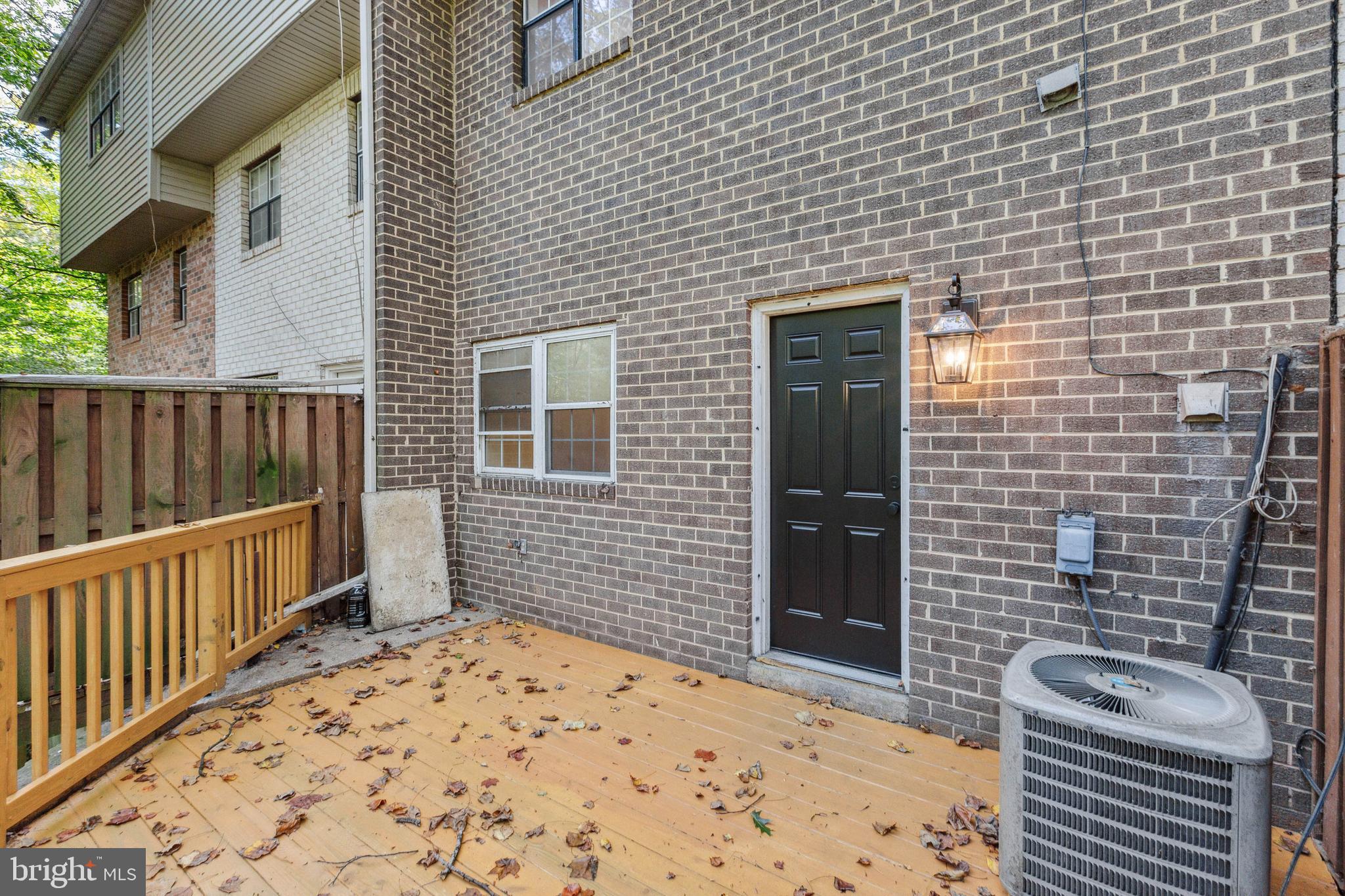 VILLAGE BROOK - Residential