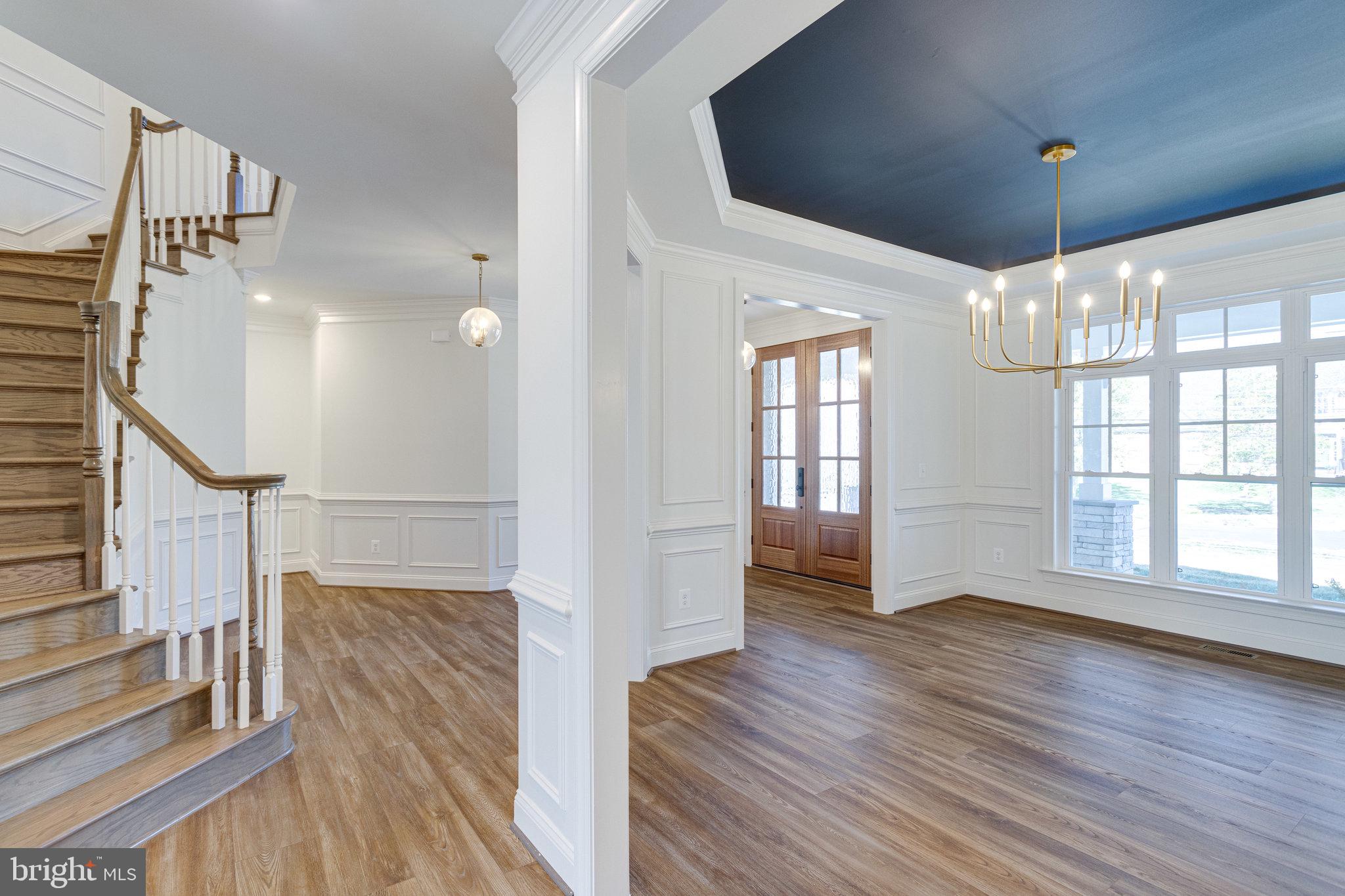 COLONIAL ACRES - Residential