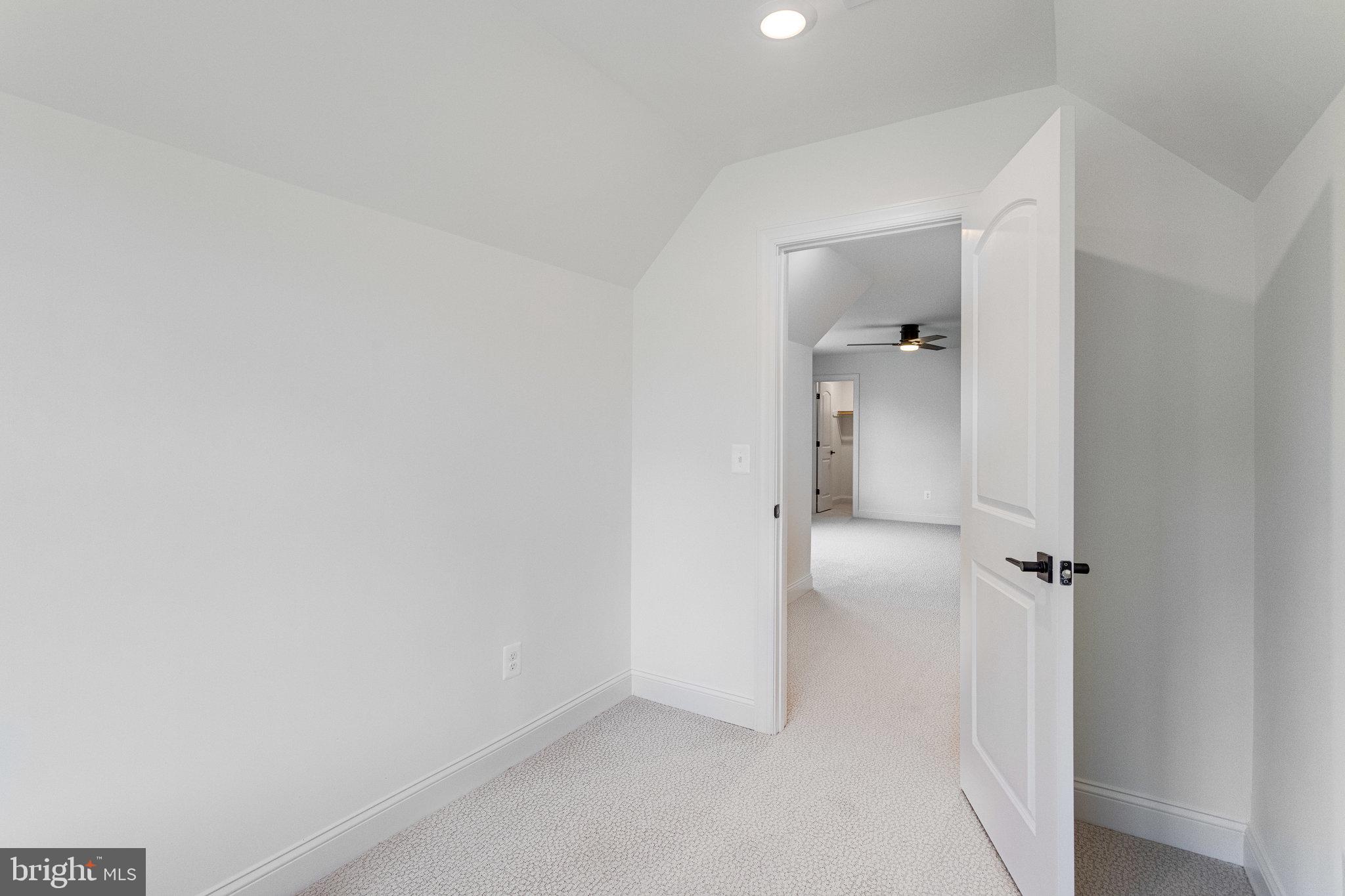 COLONIAL ACRES - Residential