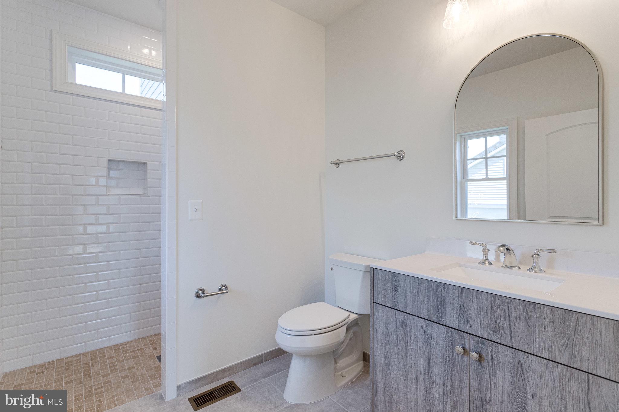 COLONIAL ACRES - Residential