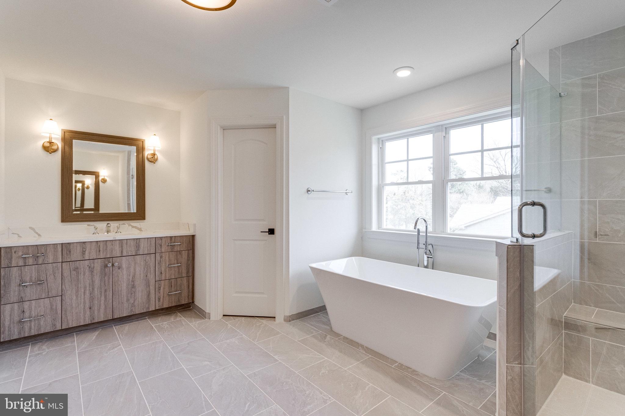 COLONIAL ACRES - Residential