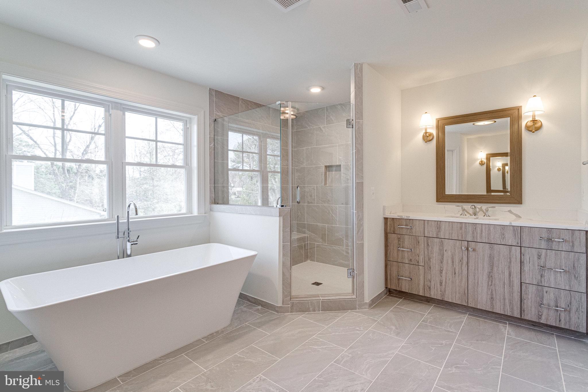 COLONIAL ACRES - Residential