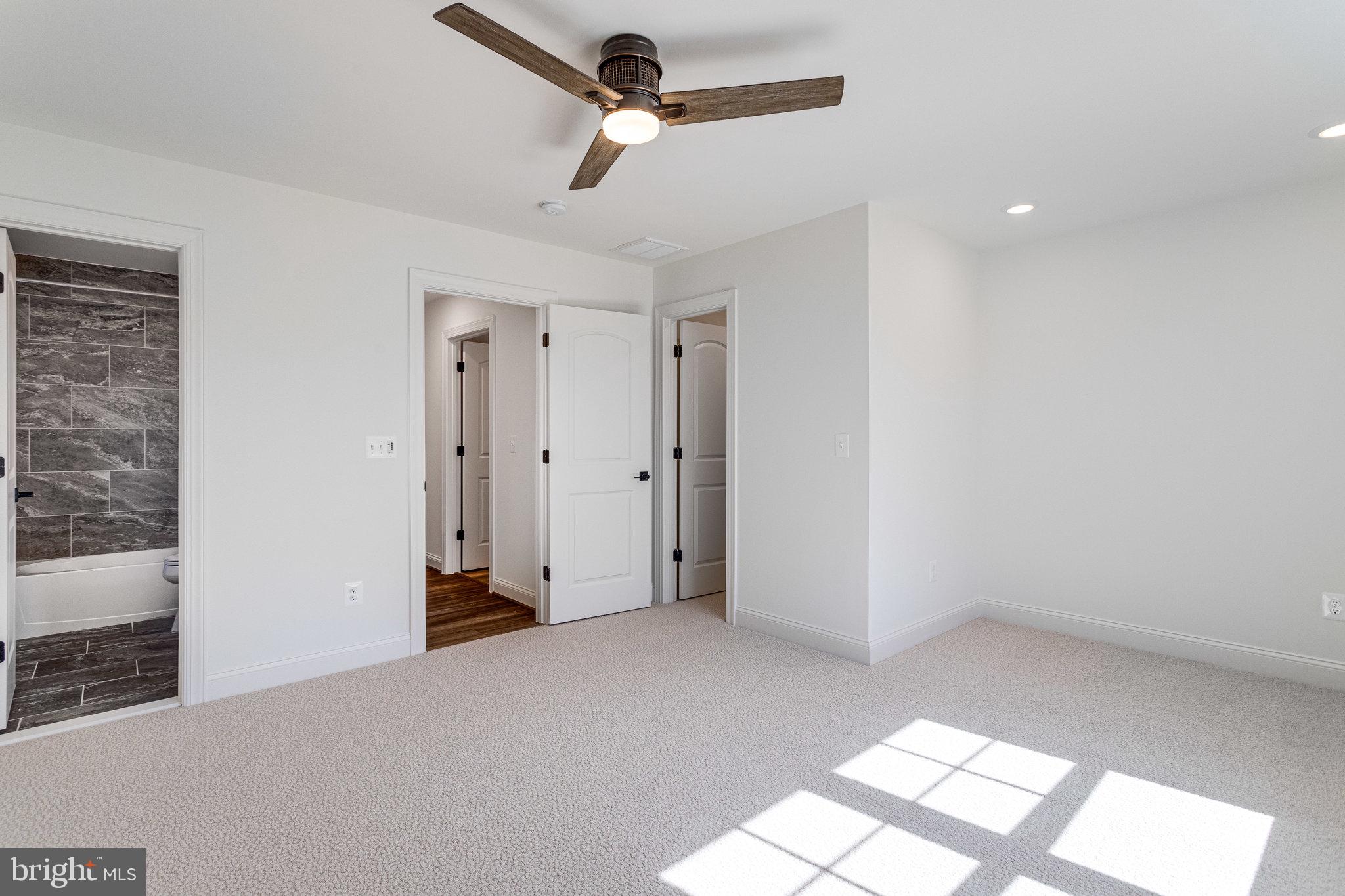 COLONIAL ACRES - Residential