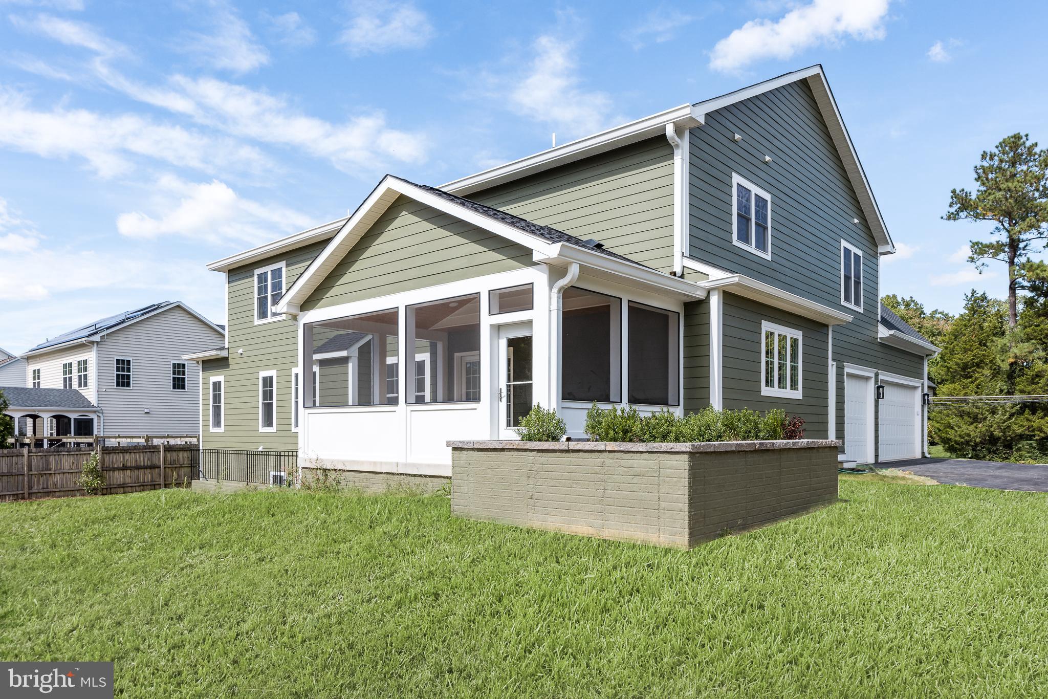 COLONIAL ACRES - Residential