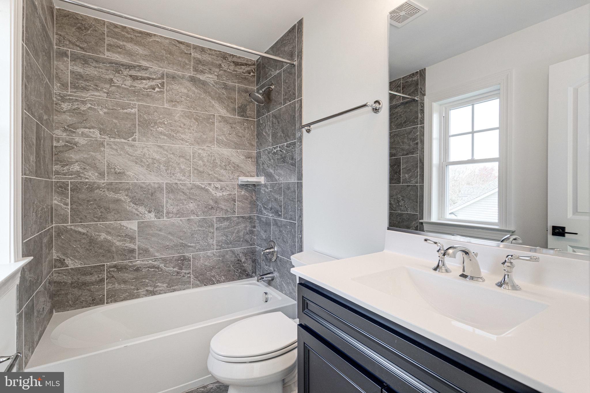 COLONIAL ACRES - Residential