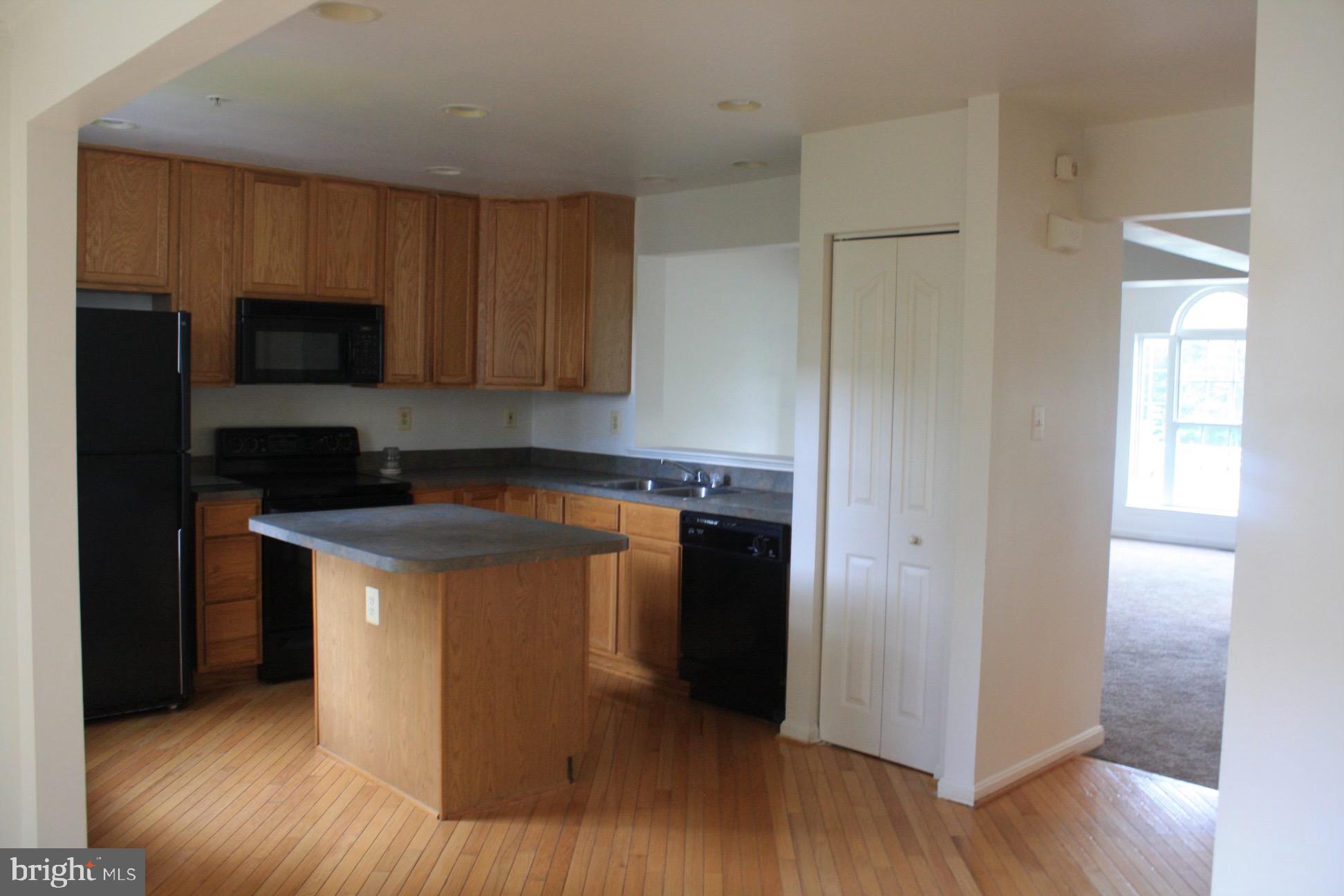 CHARLES CROSSING - Residential Lease