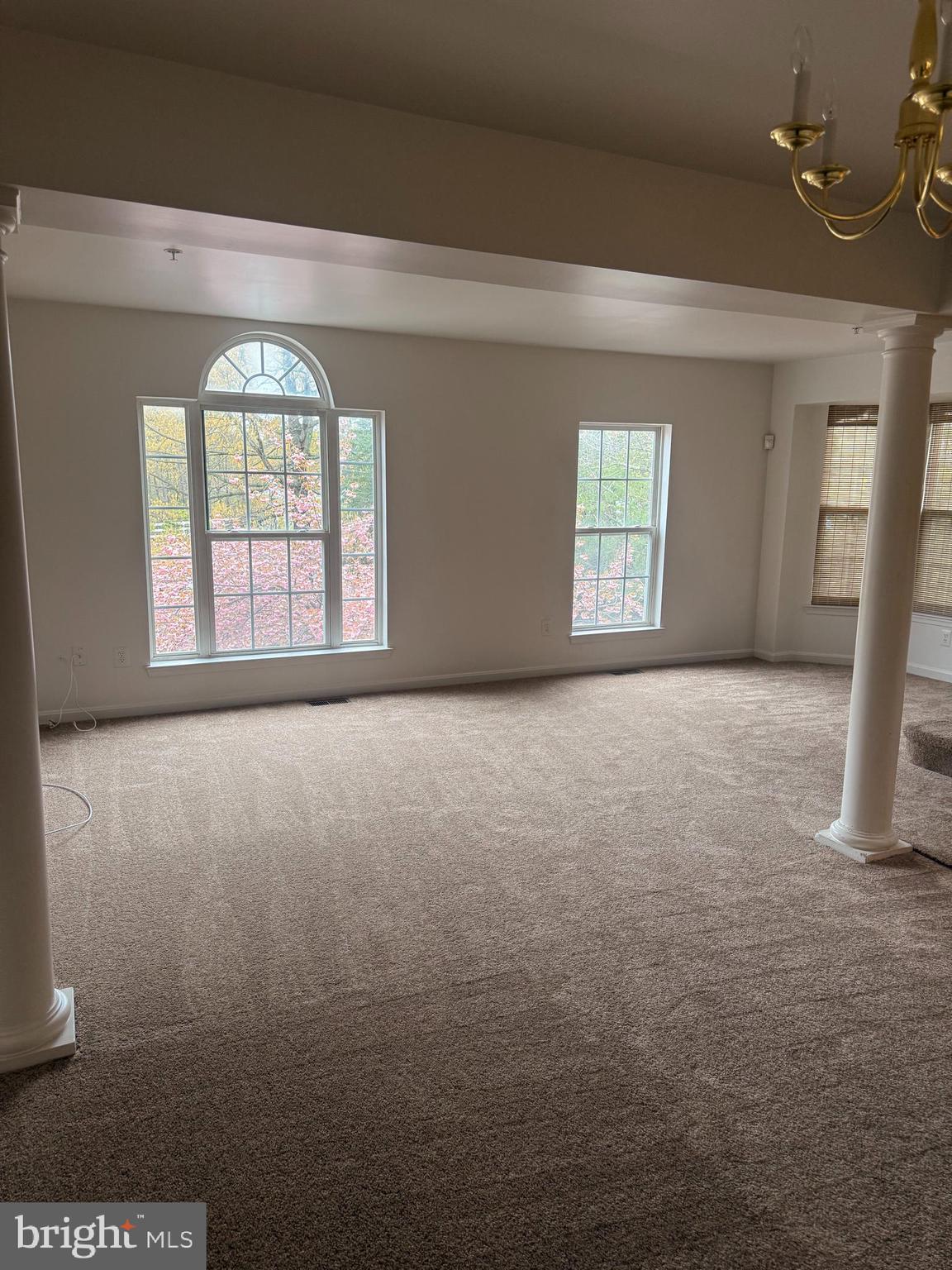 CHARLES CROSSING - Residential Lease