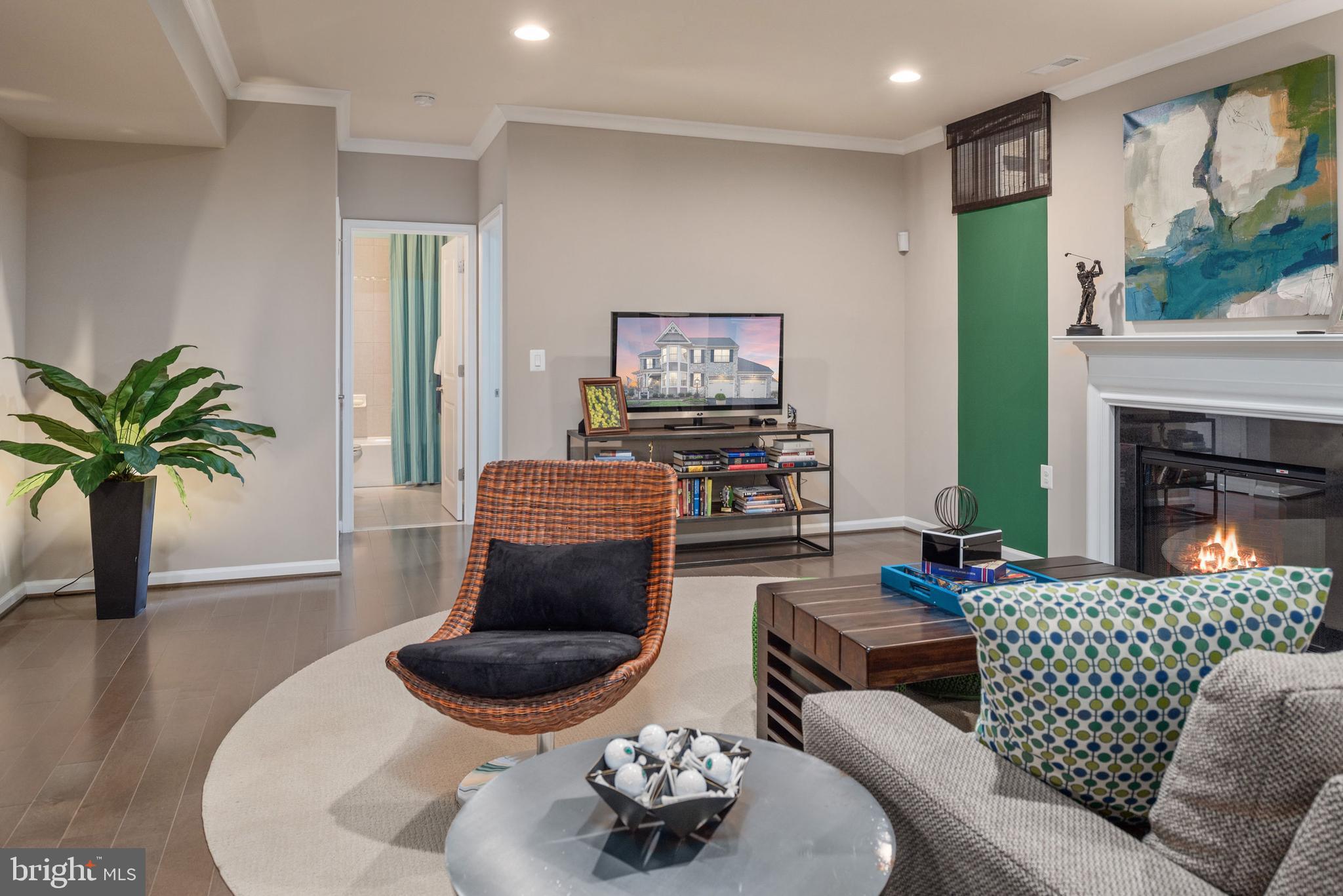 BRENTWOOD SPRINGS - Residential