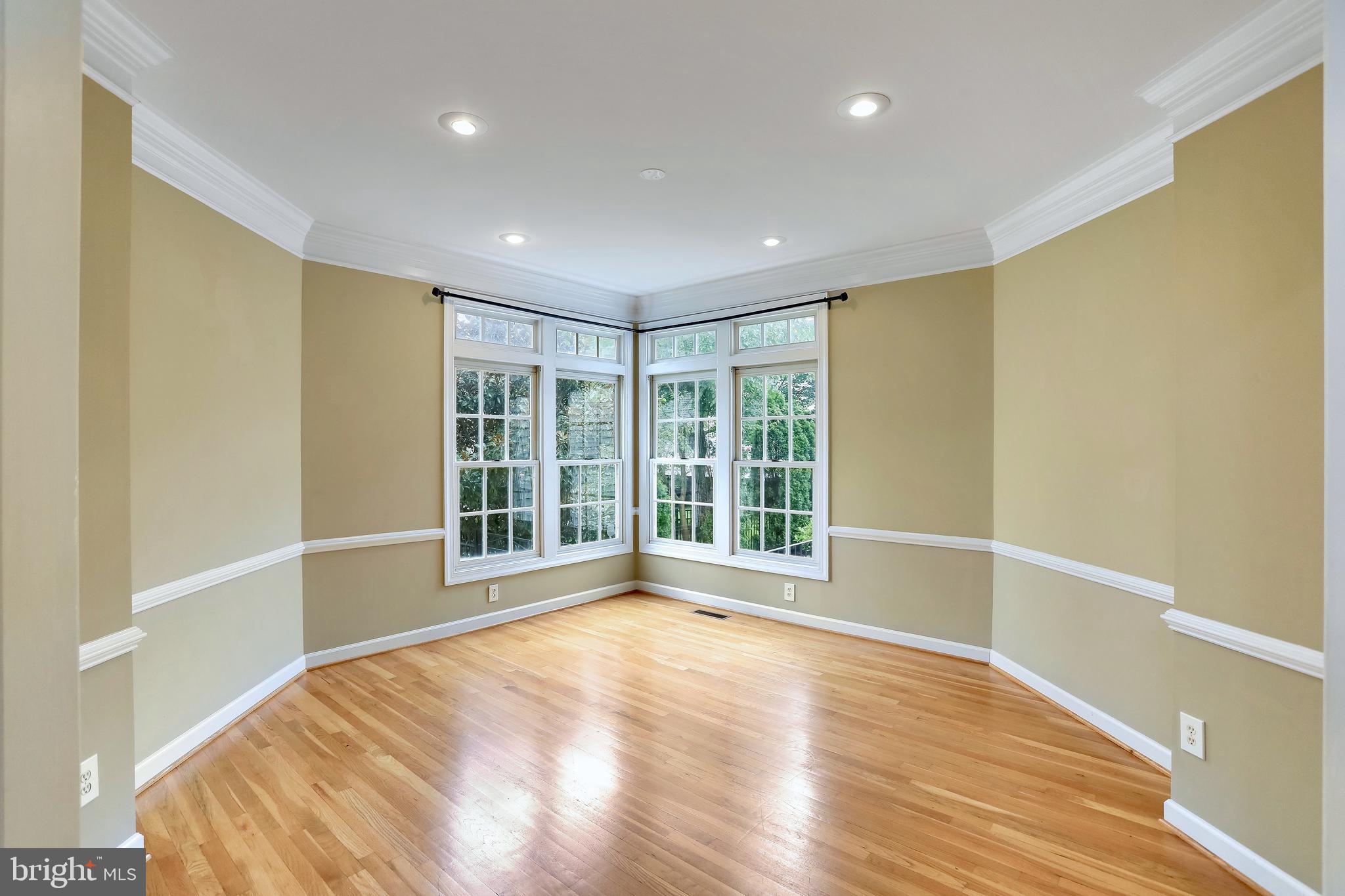 MADRILLON ESTATES - Residential