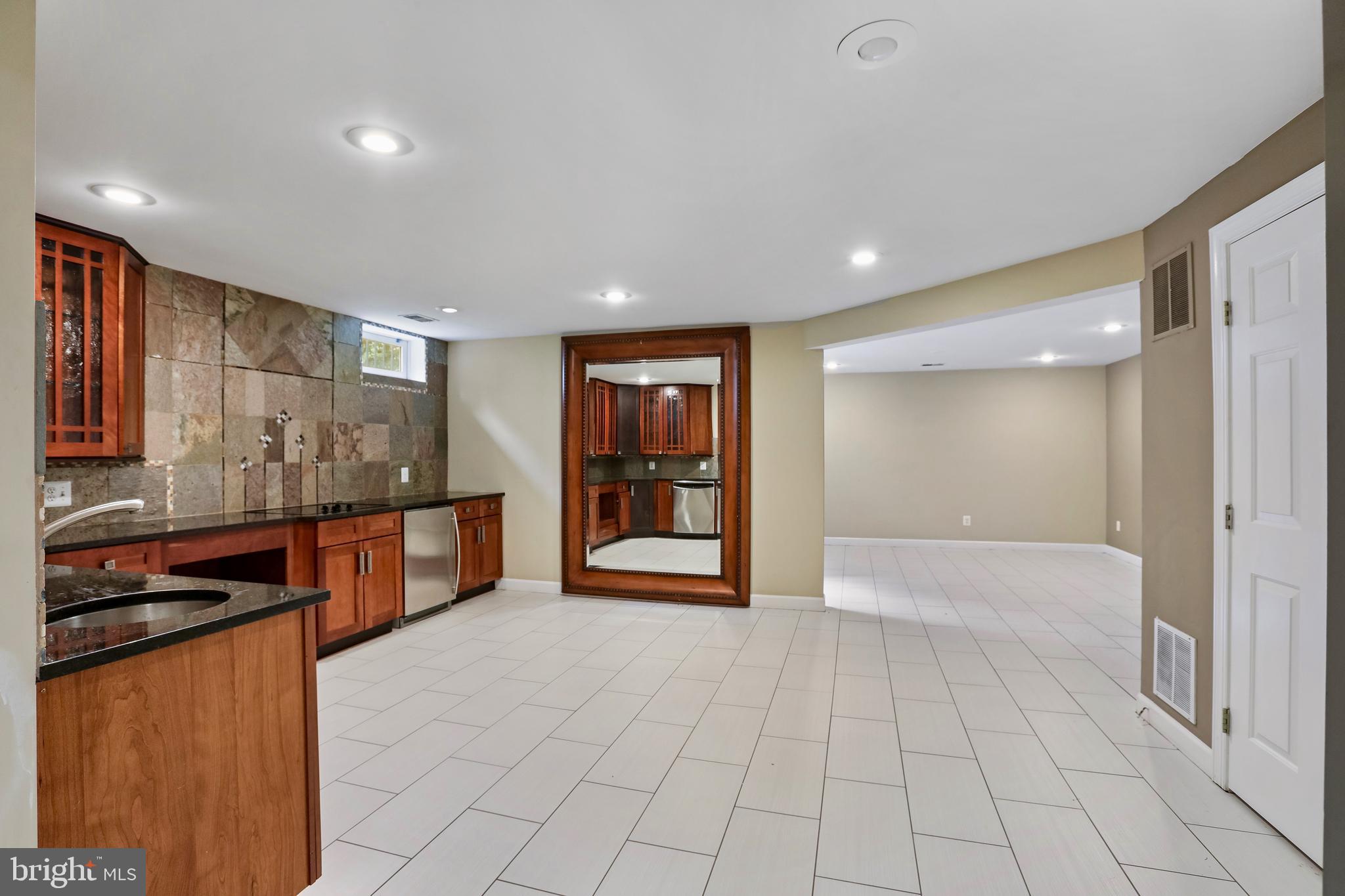 MADRILLON ESTATES - Residential