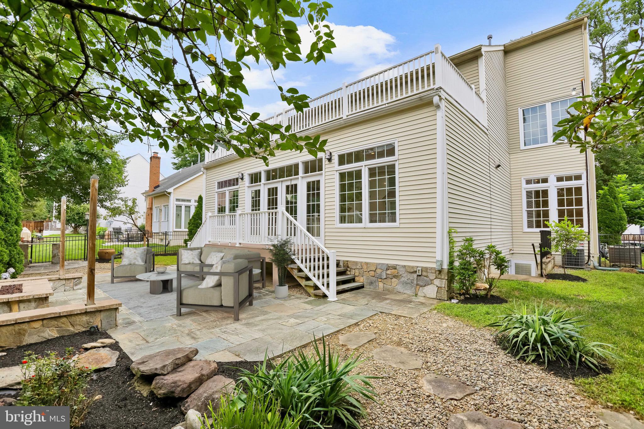 MADRILLON ESTATES - Residential