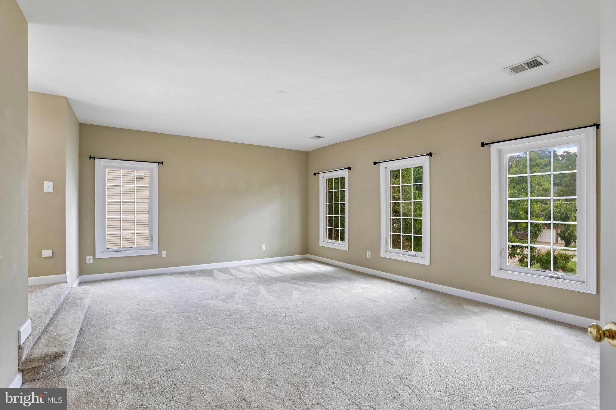 MADRILLON ESTATES - Residential