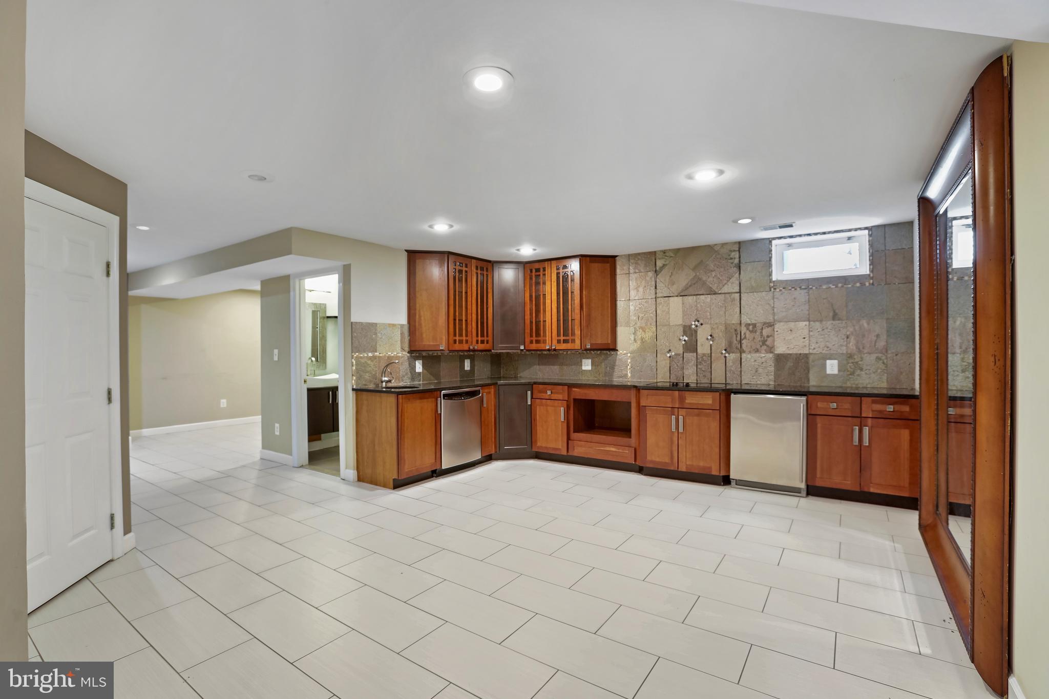 MADRILLON ESTATES - Residential