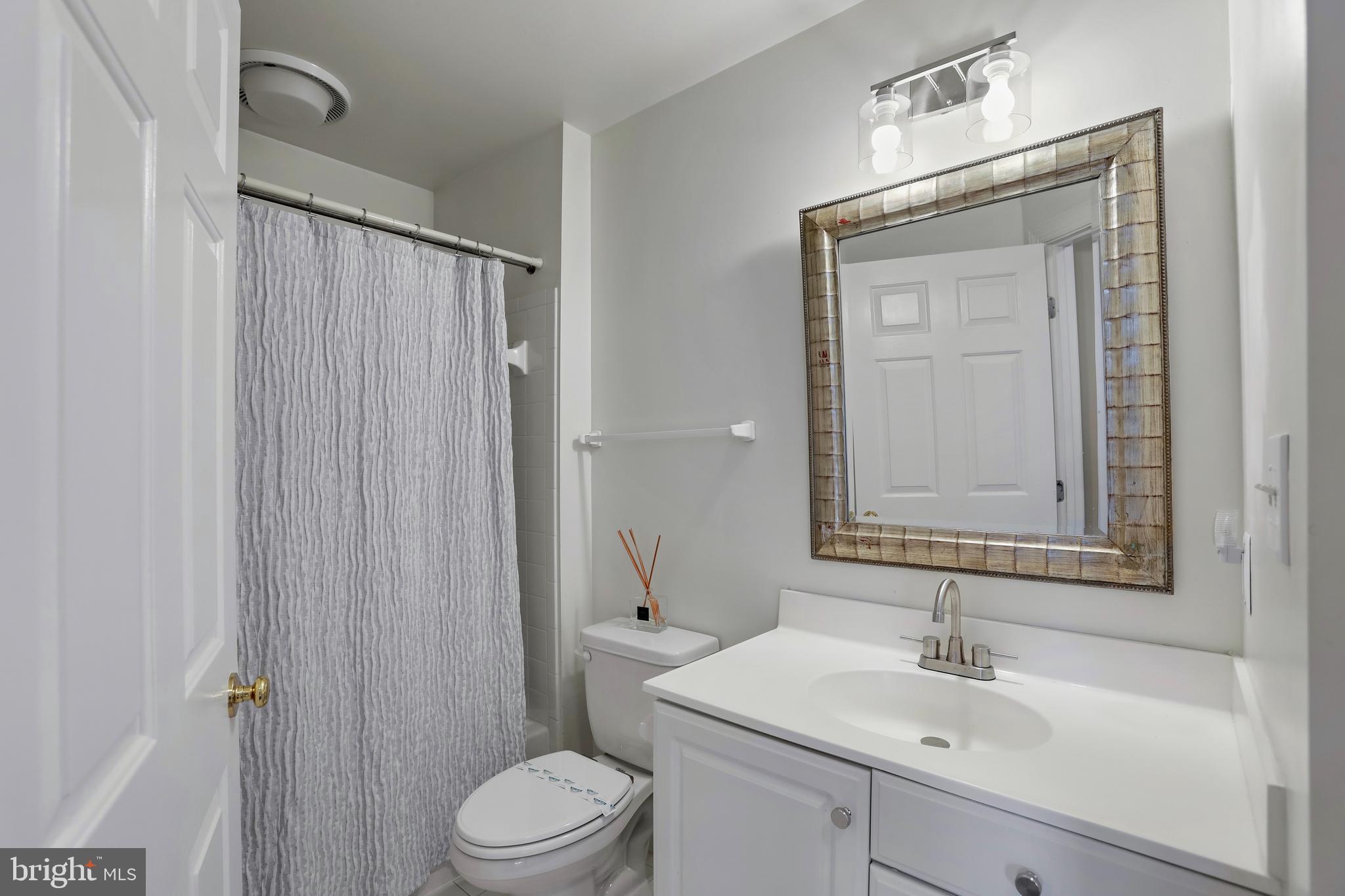 MADRILLON ESTATES - Residential