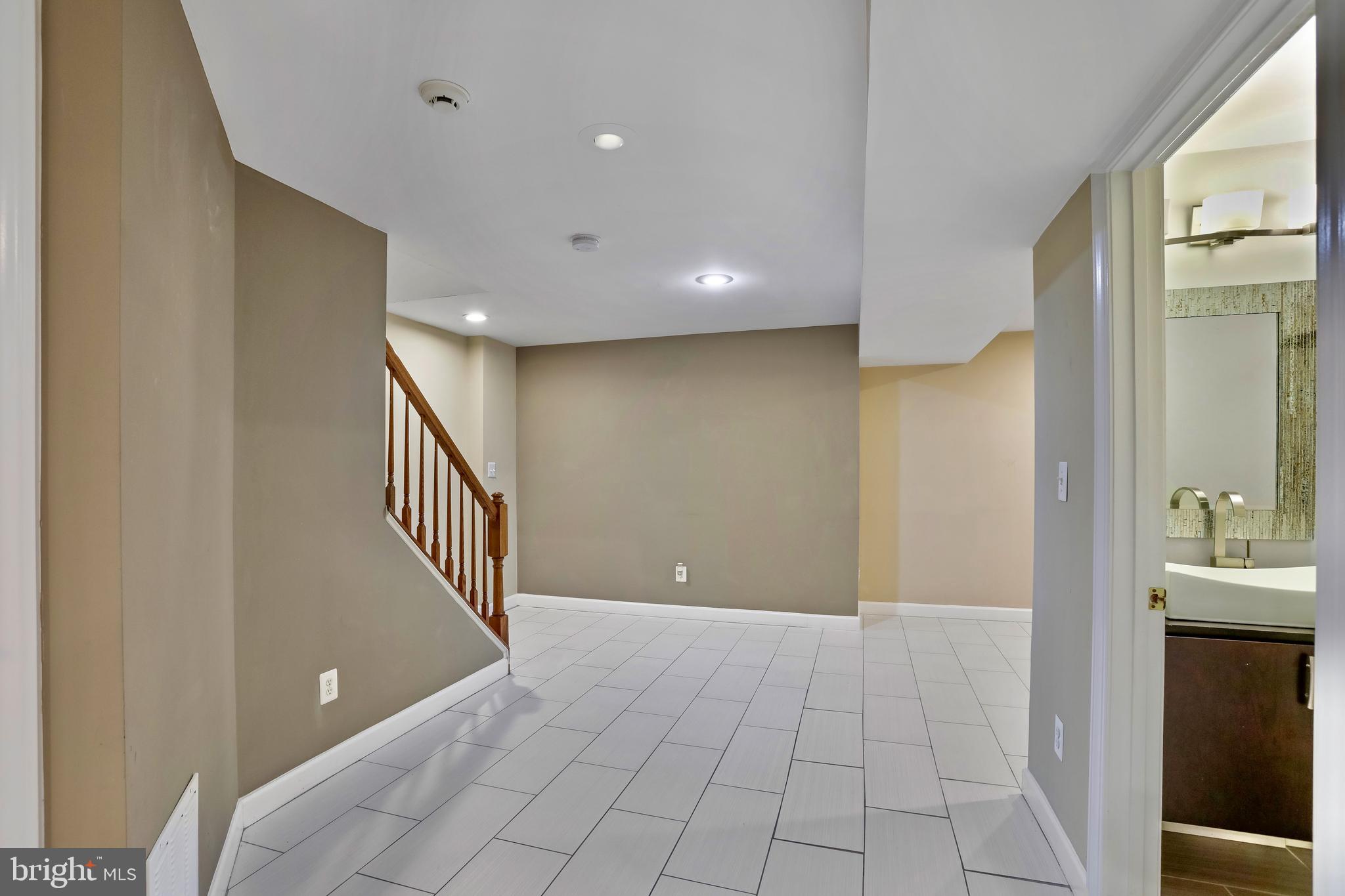 MADRILLON ESTATES - Residential