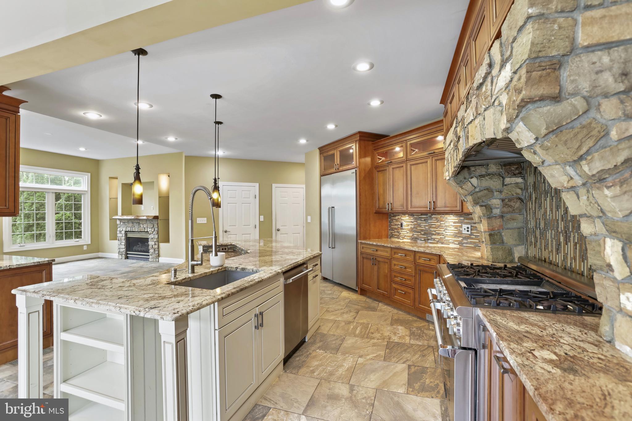 MADRILLON ESTATES - Residential