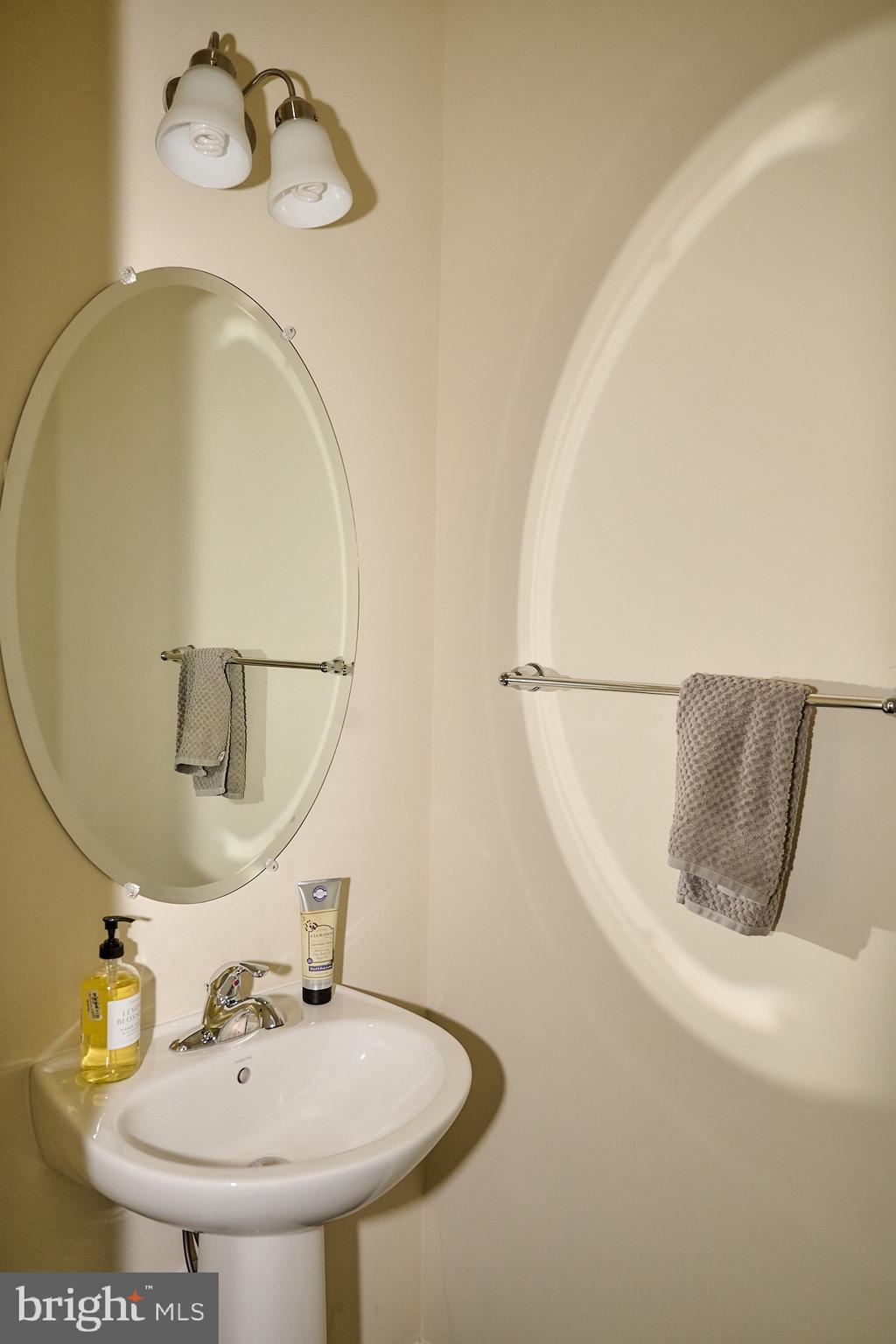 POND VIEW - Residential