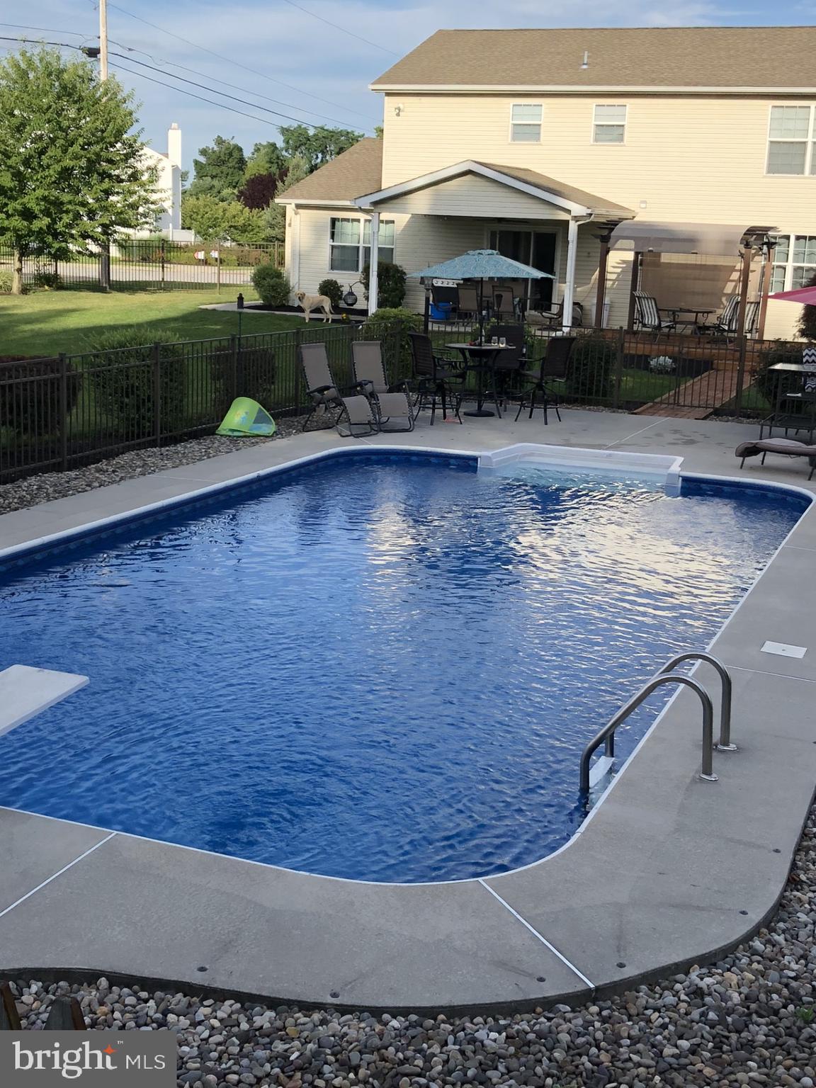 SOUTH MOUNTAIN ESTATES - Residential