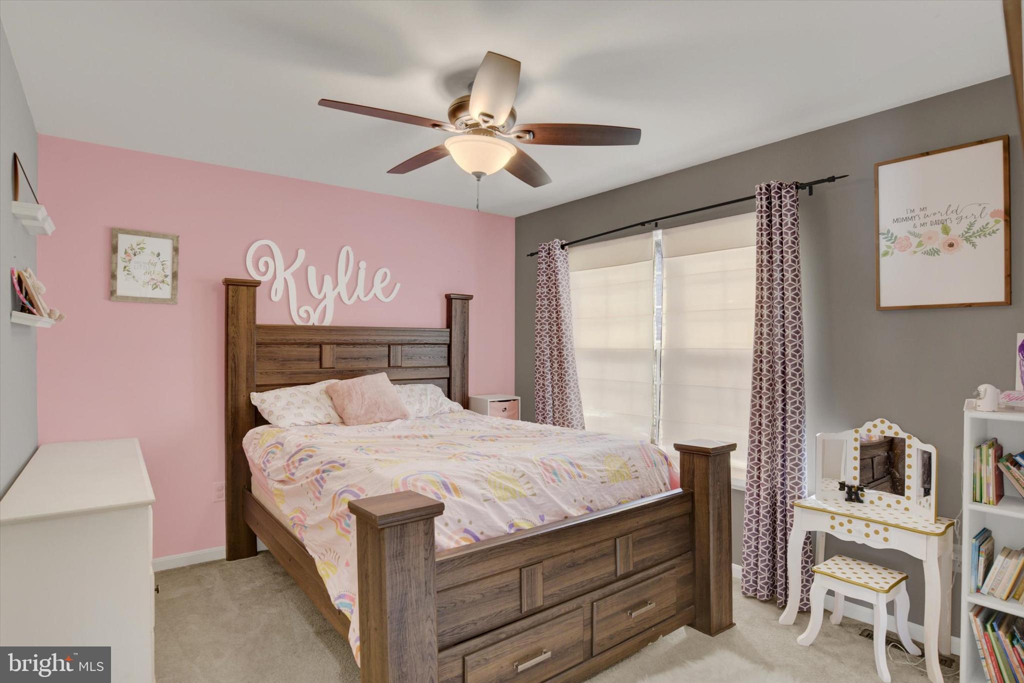 SOUTH MOUNTAIN ESTATES - Residential