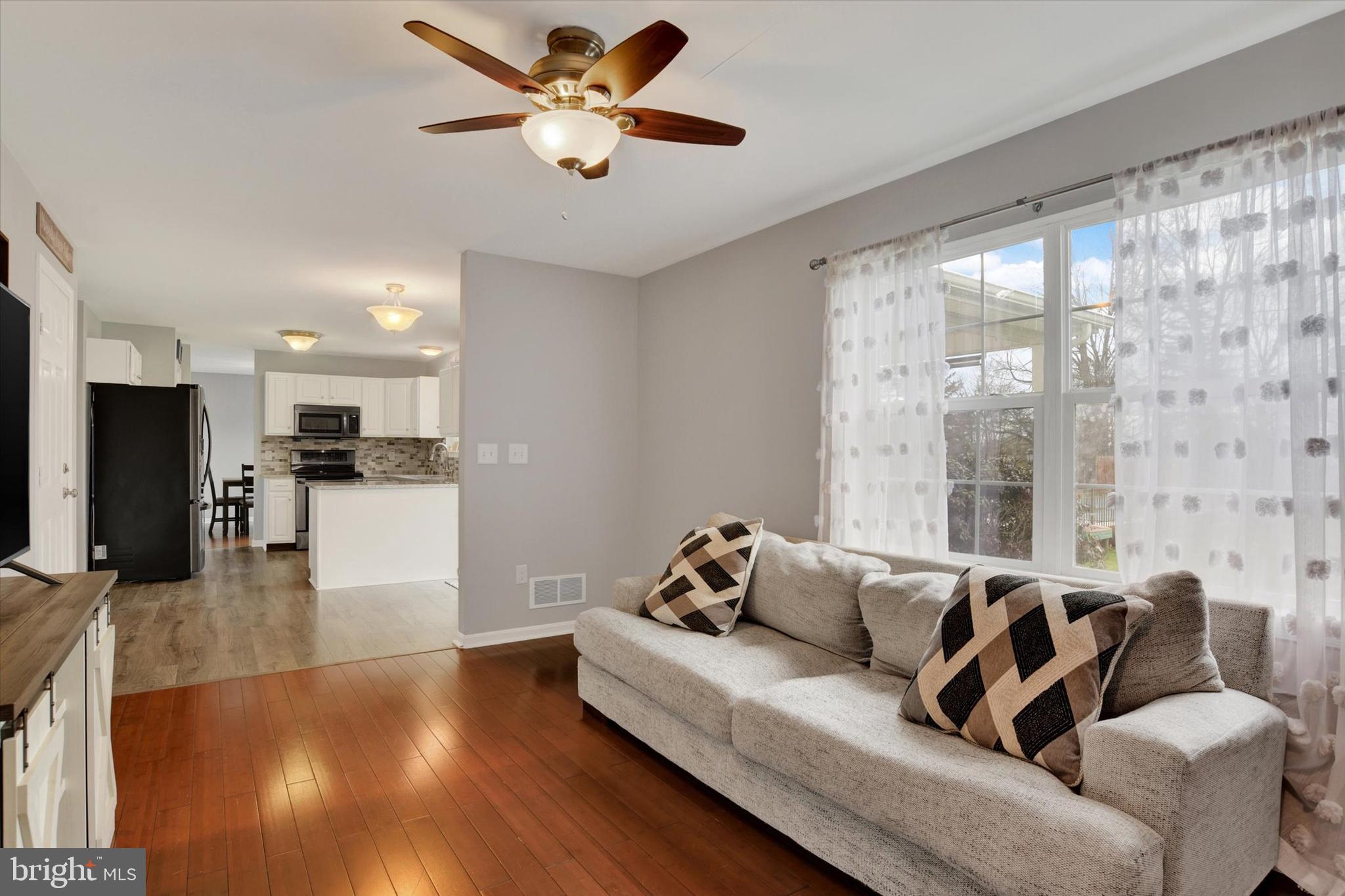 SOUTH MOUNTAIN ESTATES - Residential