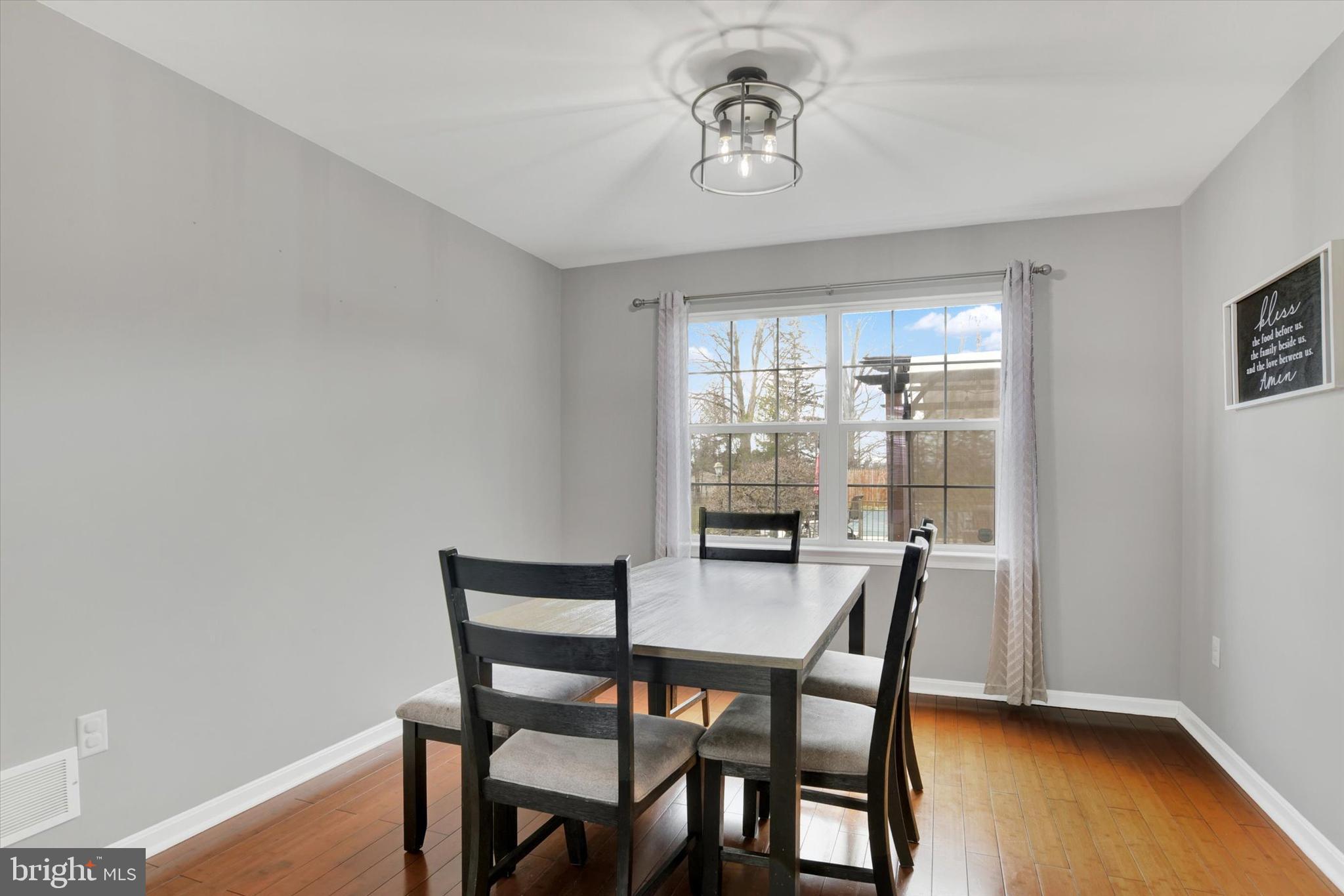 SOUTH MOUNTAIN ESTATES - Residential