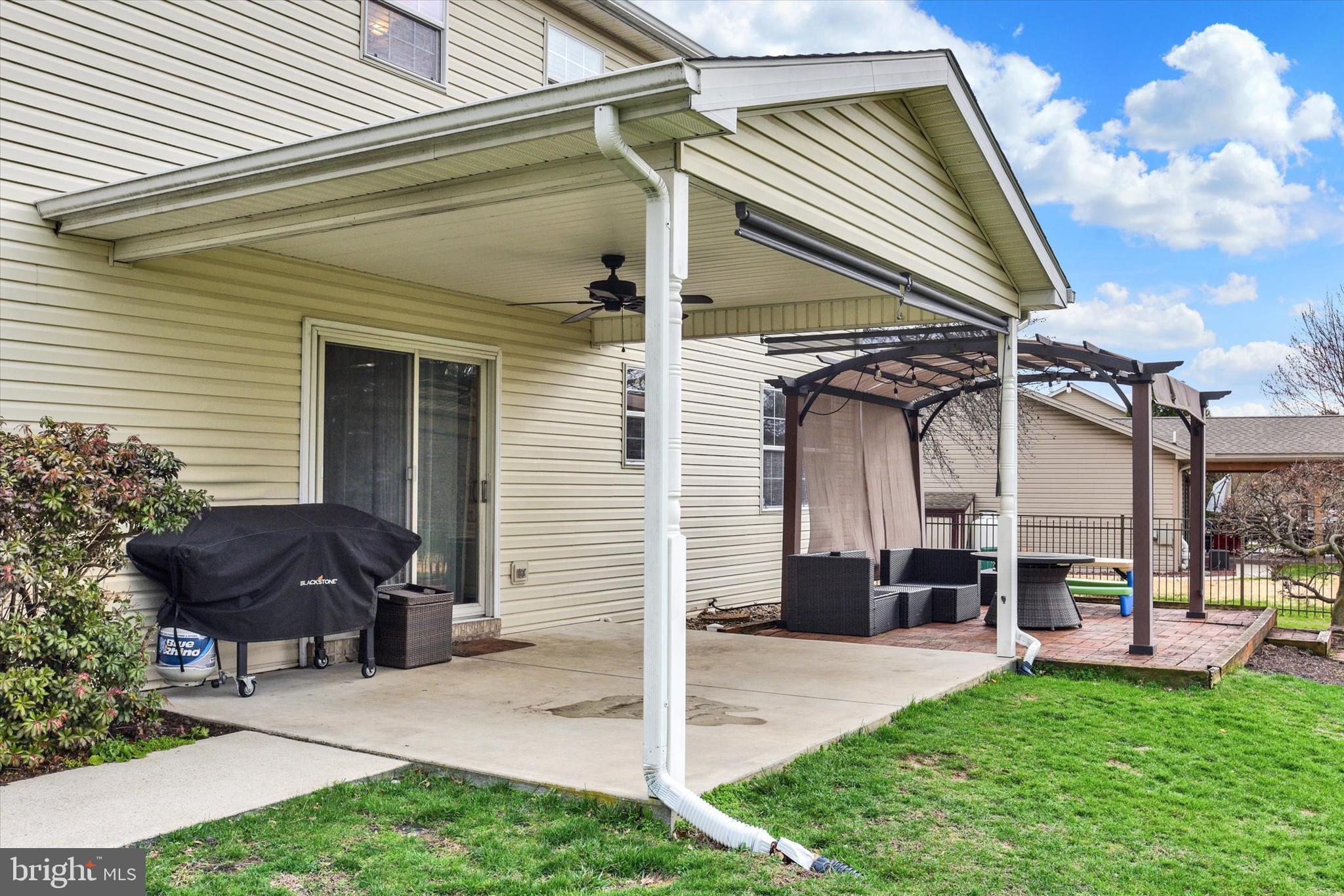 SOUTH MOUNTAIN ESTATES - Residential