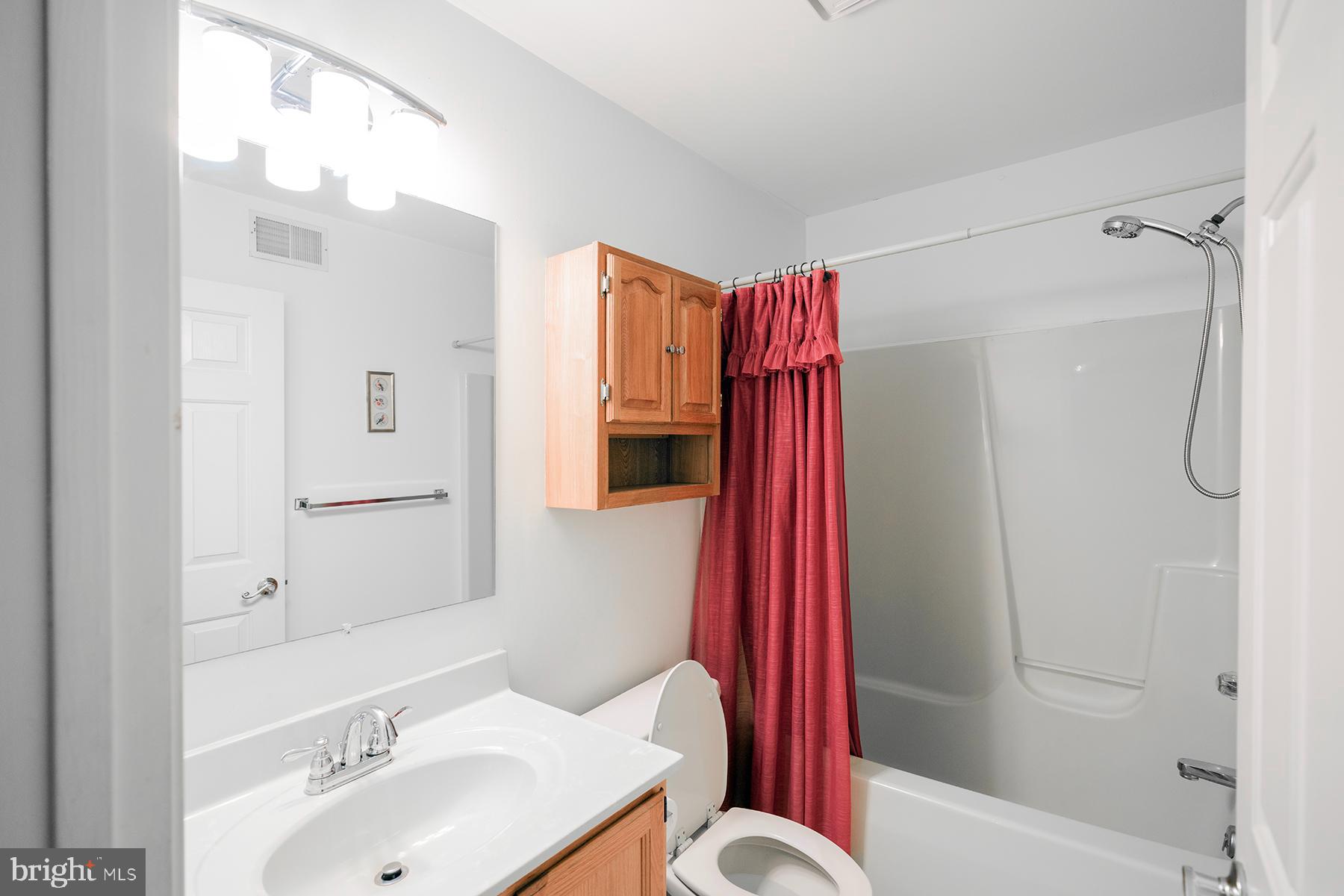 NORTH GATE TOWNE HOMES - Residential