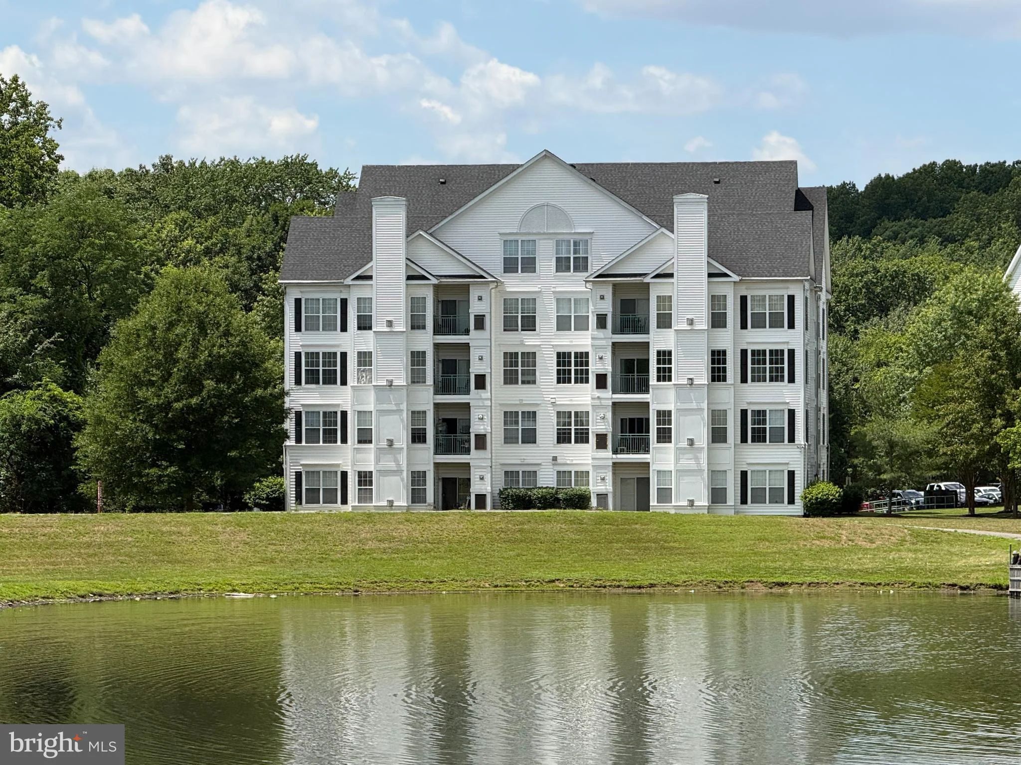 15620 Everglade Ln Unit 305