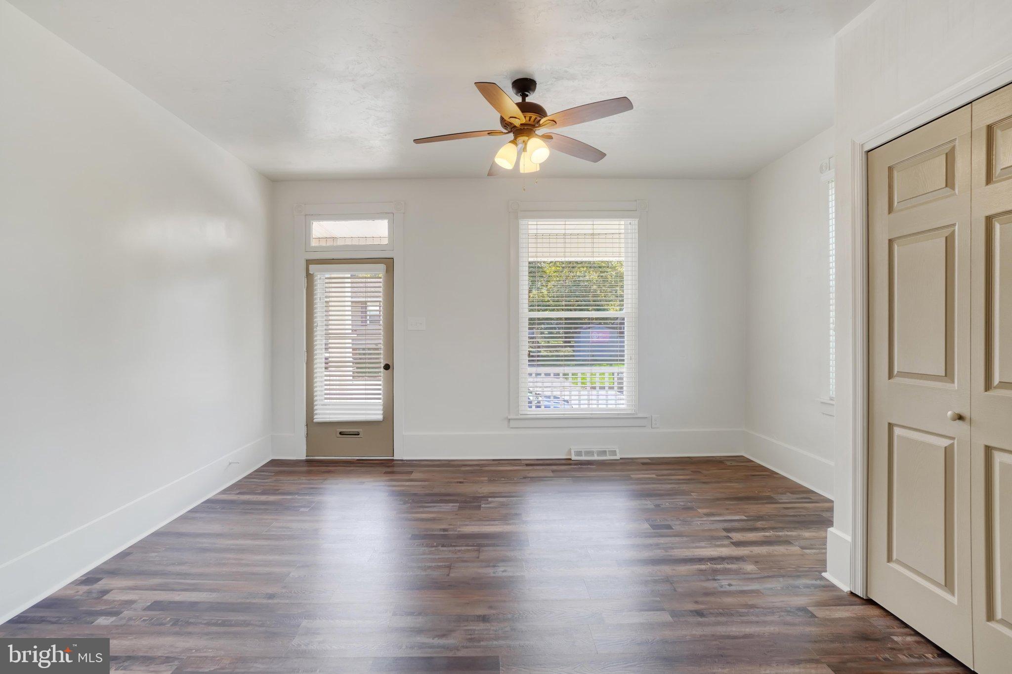 337 W MAPLE STREET
