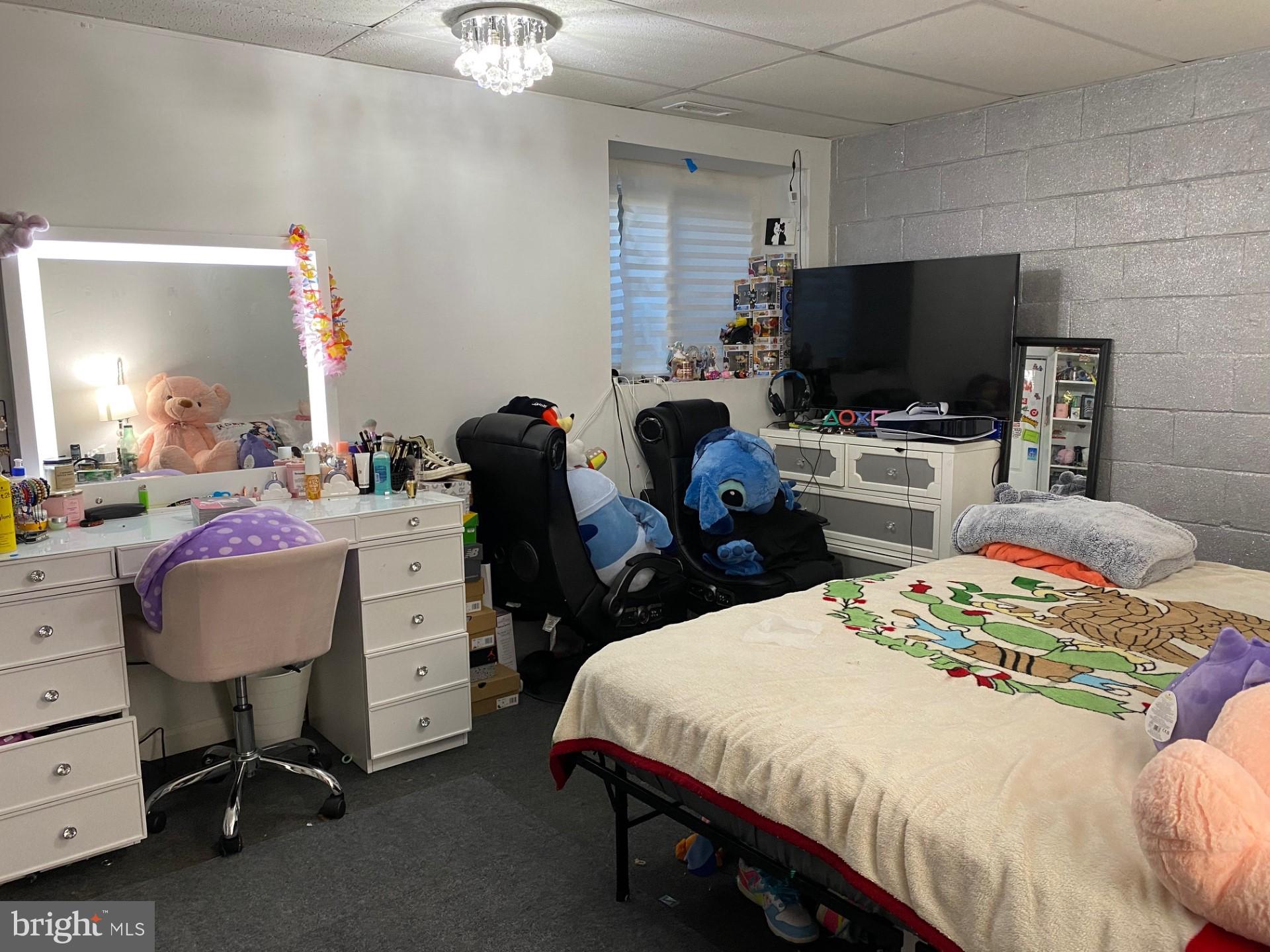 HARMANS WOODS - Residential