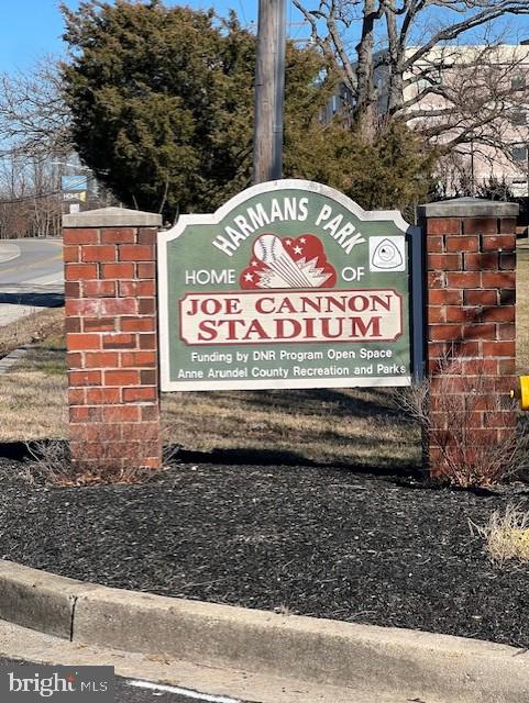 HARMANS WOODS - Residential