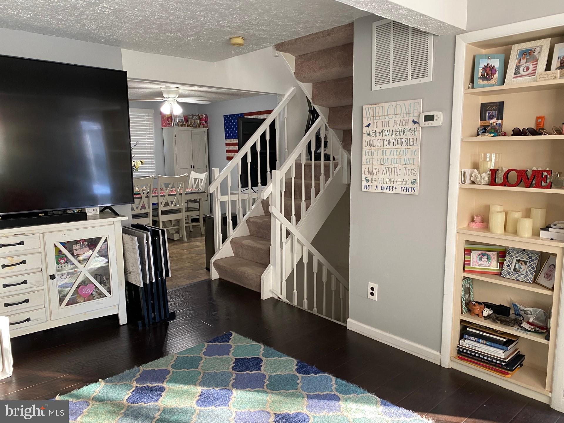 HARMANS WOODS - Residential