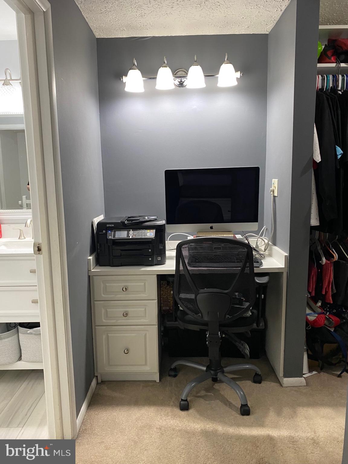 HARMANS WOODS - Residential