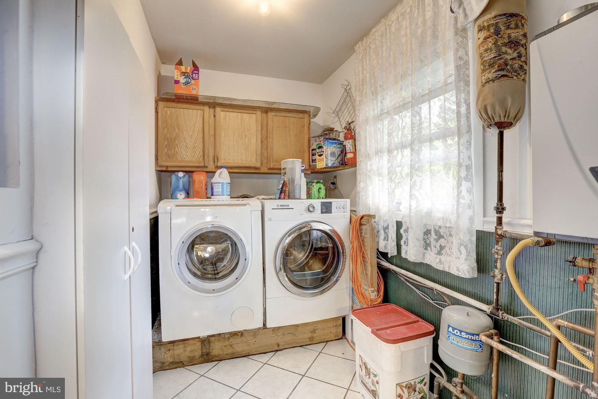 YORKTOWN AT BELAIR - Residential