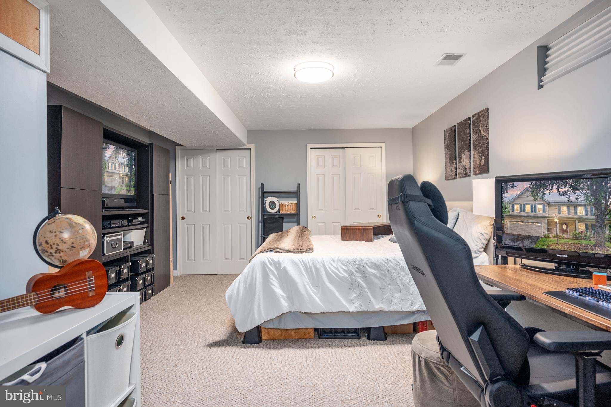 CARDINAL RIDGE - Residential