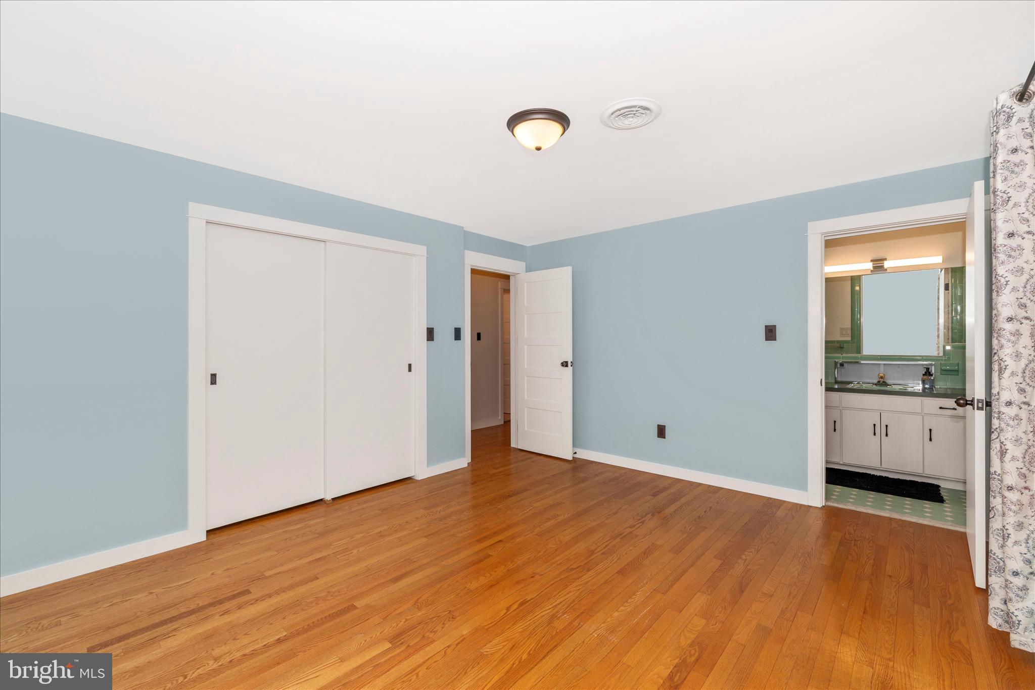 MIDDLETOWN - Residential