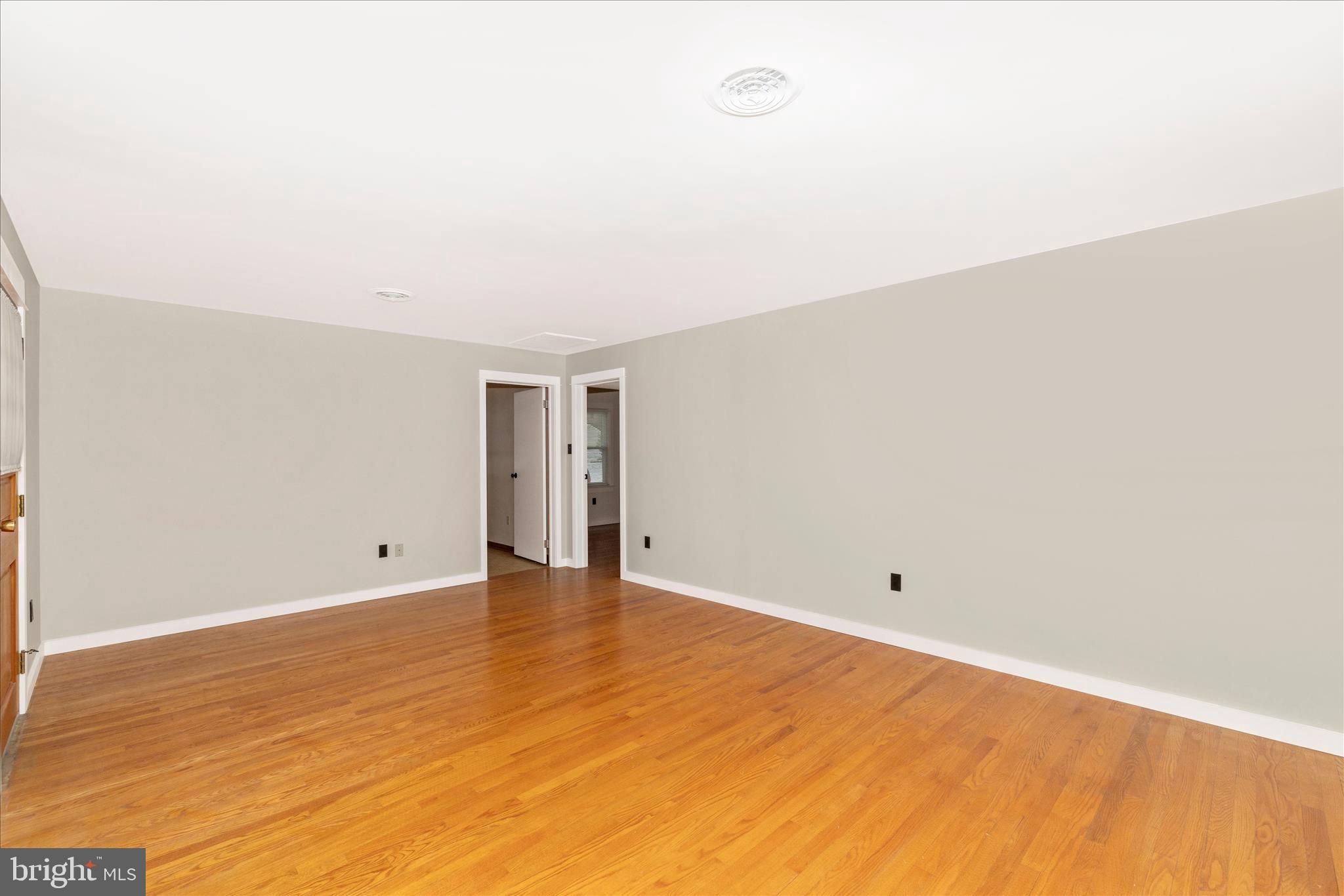 MIDDLETOWN - Residential