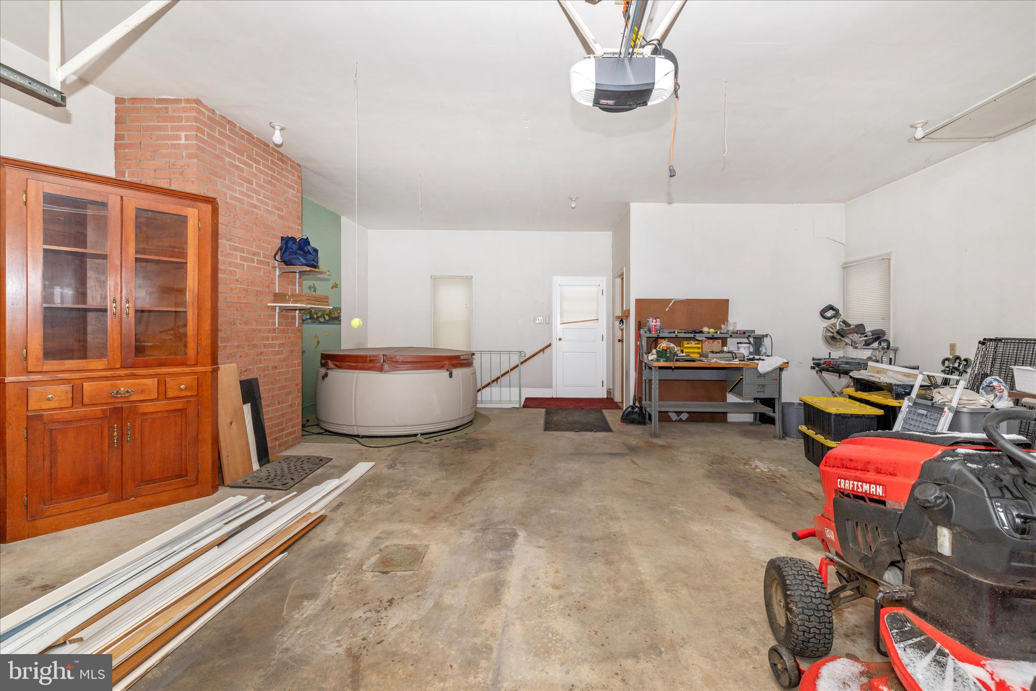 MIDDLETOWN - Residential