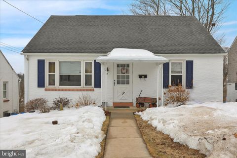 Photo of 136 Reynolds Avenue, POTTSTOWN, PA 19464 (MLS # PAMC2166234)