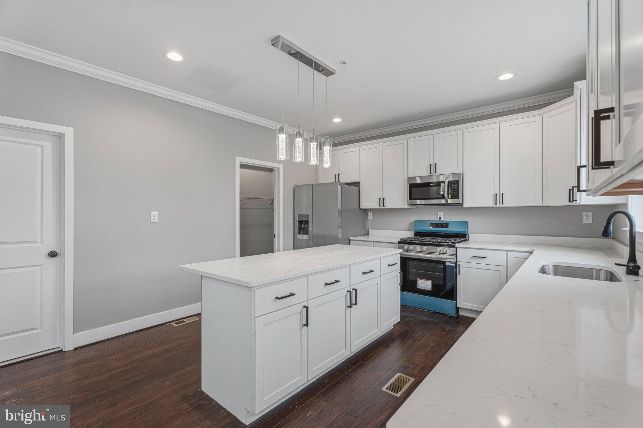 OVERLEA - Residential