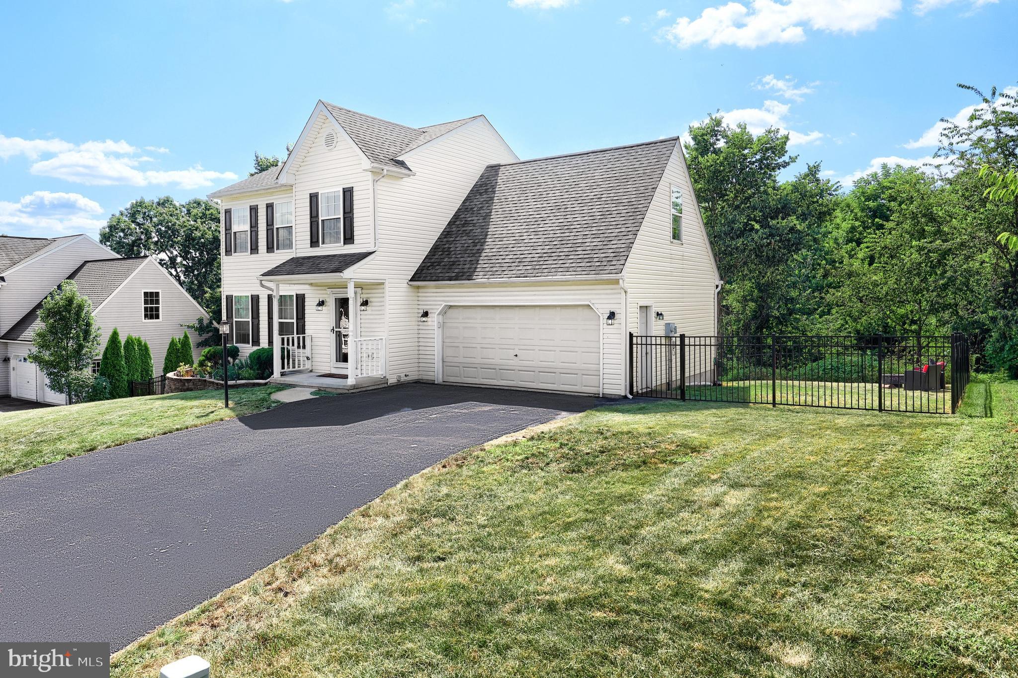 20 BURBERRY LANE